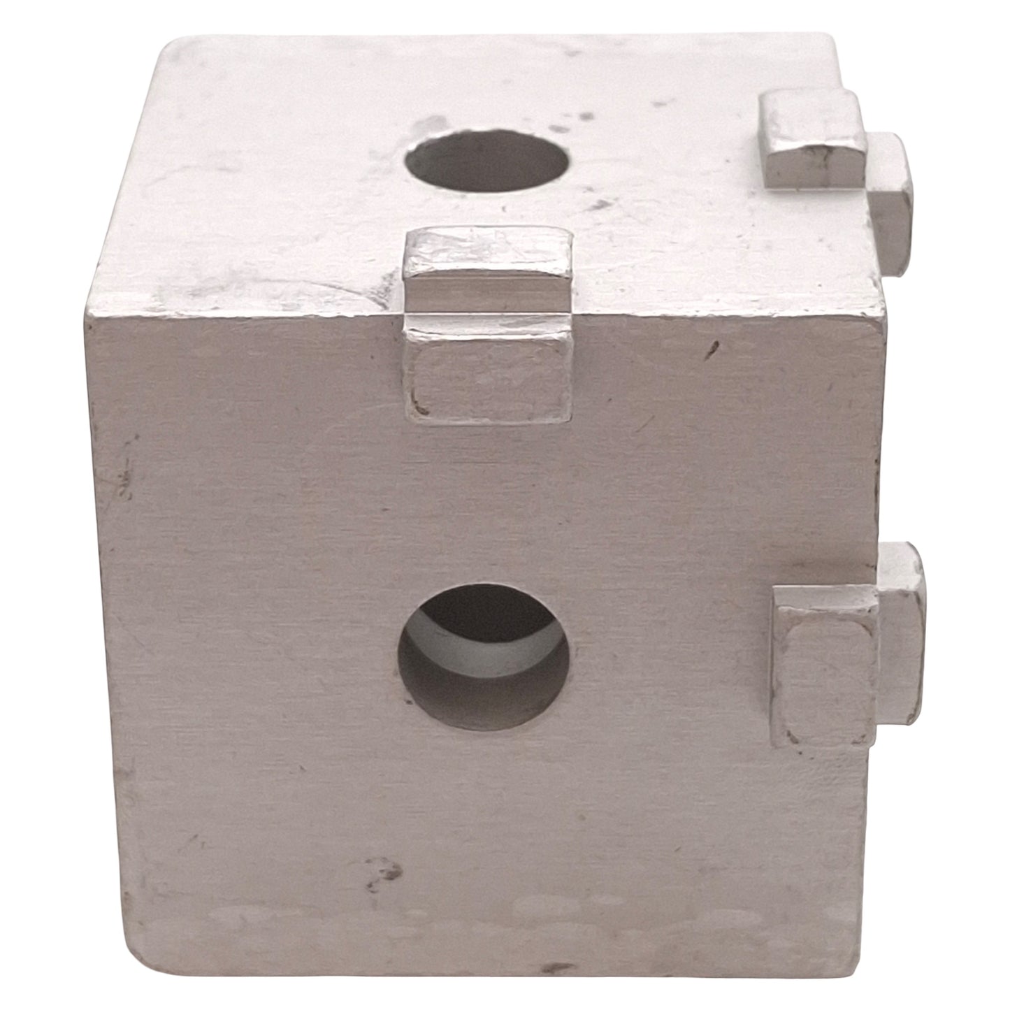 Used Lot of 4 80/20 4442 Aluminum 3-Way Squared Corner Connector, 15-Series, 1.5in³