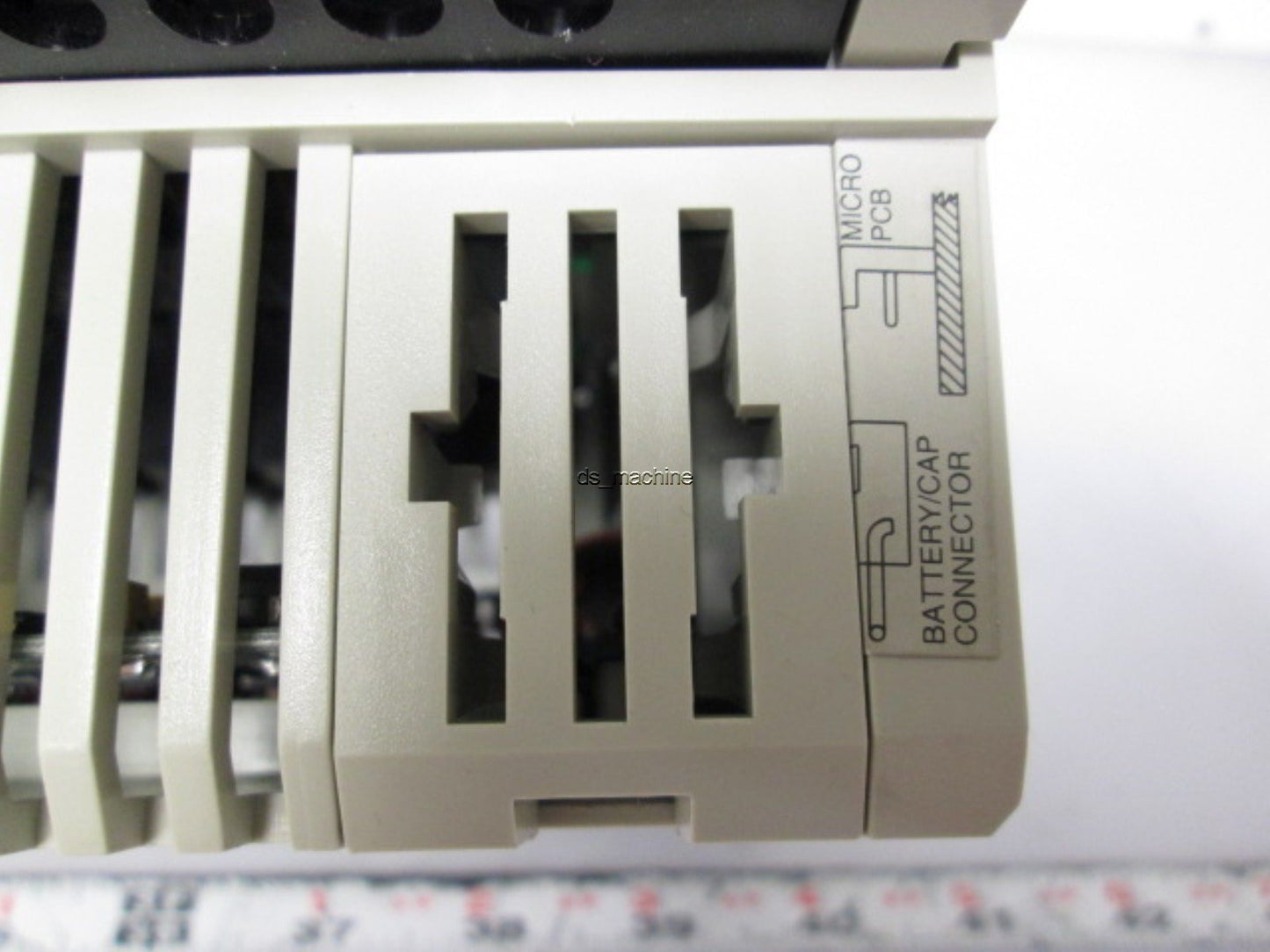 Used Modicon 110 CPU 512 00 PLC Processor Unit 16 Channel Input 12 Channel Output