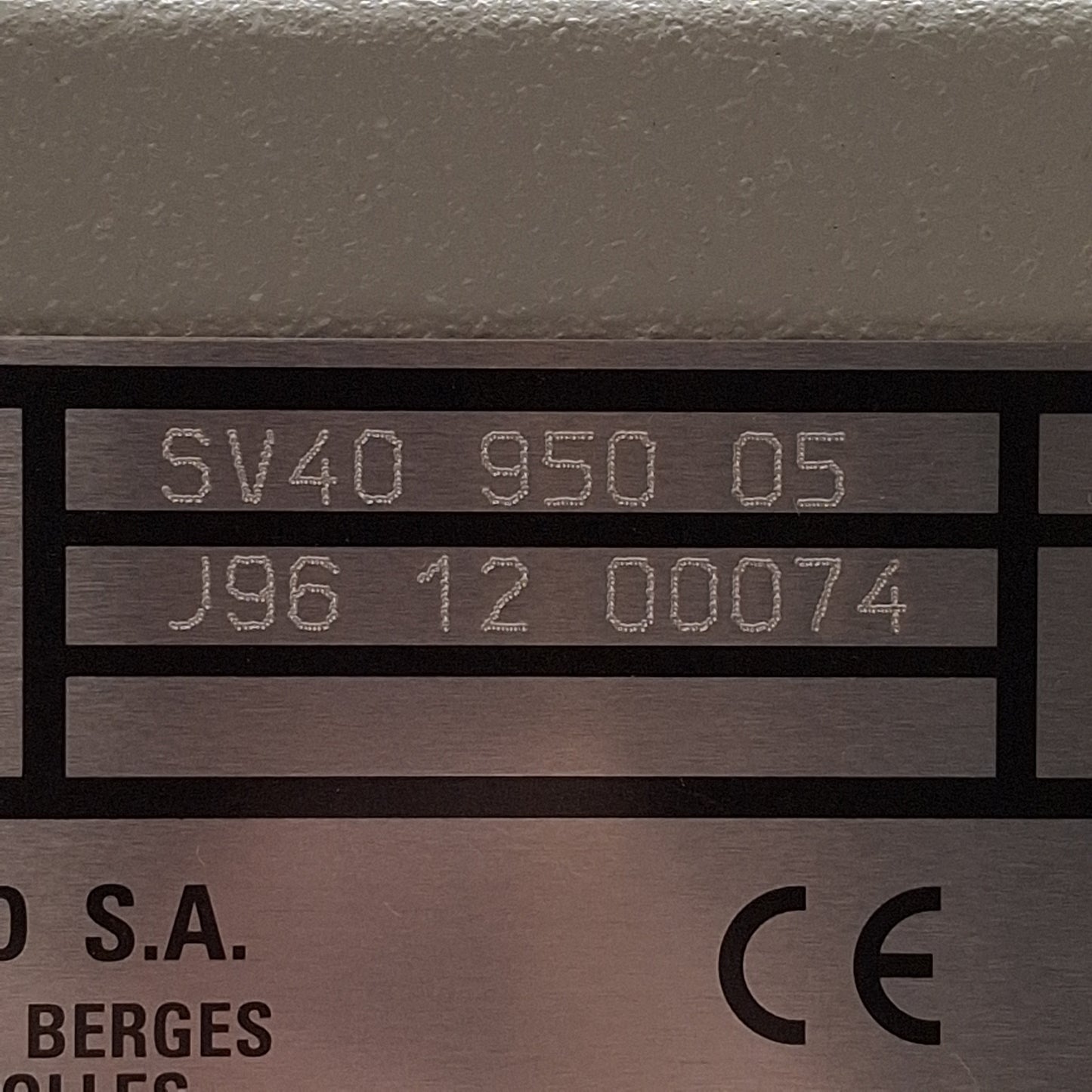 Used Leybold SV40 950 05 SOGEVAC Vacuum Pump, 32.4cfm, 3Ø 200-230/460VAC, G1-1/4in