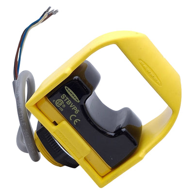 Used Banner STBVP6 Safety Optical Touch Button PNP, 10-30VDC, Flying Leads, 1ft Cable
