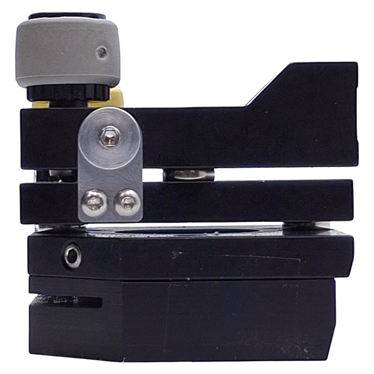 Used Siskiyou IAG100 Gimbal Mount ø1in Bore, 8° Travel/Axis, 100TPI Adjuster Knobs