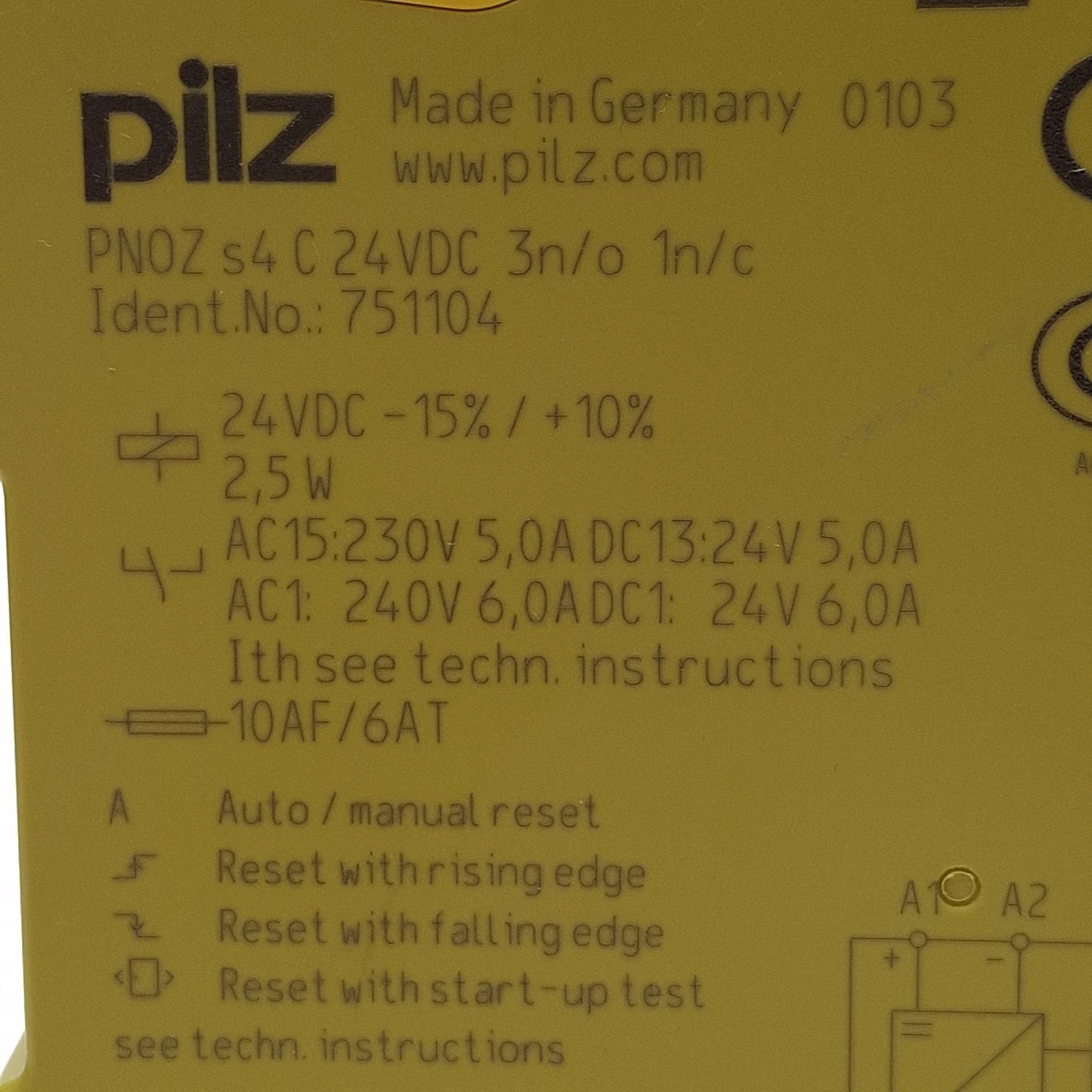 Used Pilz 751104 PNOZ s4 C 24VDC 3n/o 1n/c Safety Relay, 3NO+1NC, 24VDC, DIN Rail