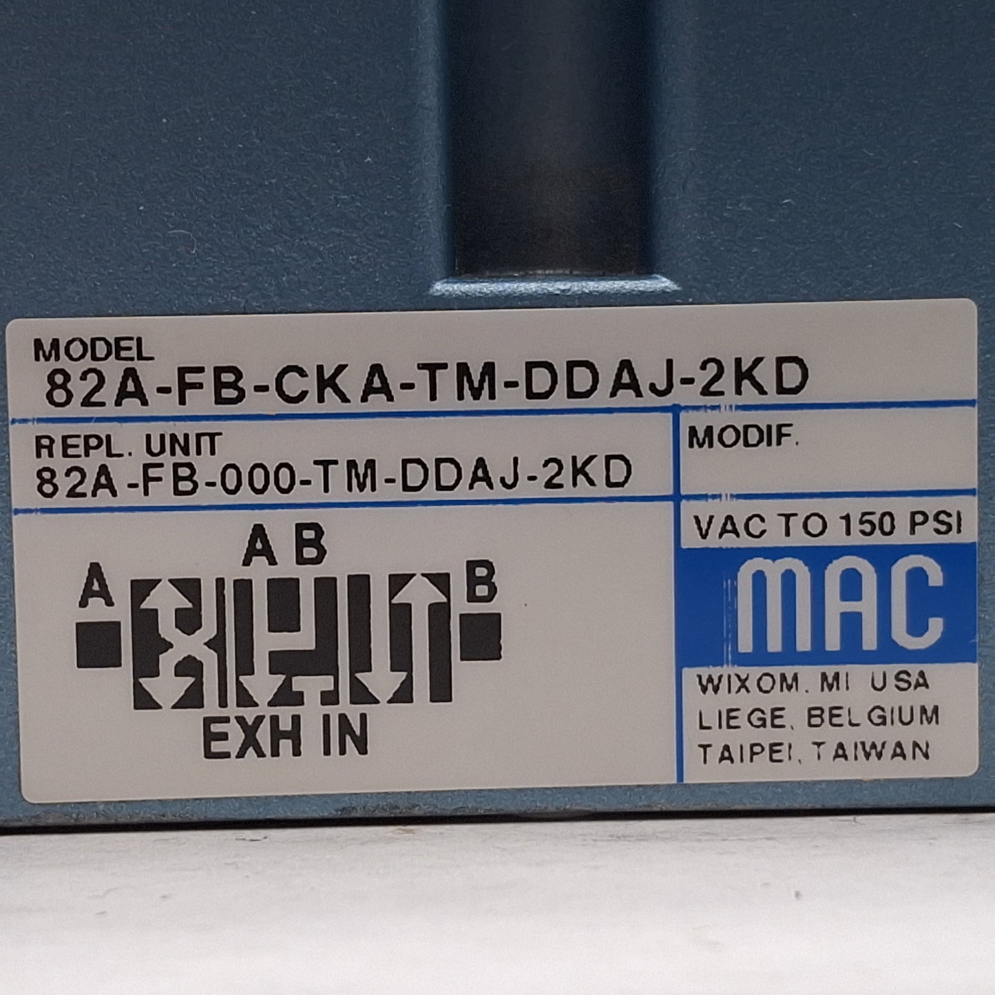 Used Mac 82A-FB-000-TM-DAJ-2KD Dual Solenoid Valve, 4/3-Way, 25-150psi, 24VDC Coils