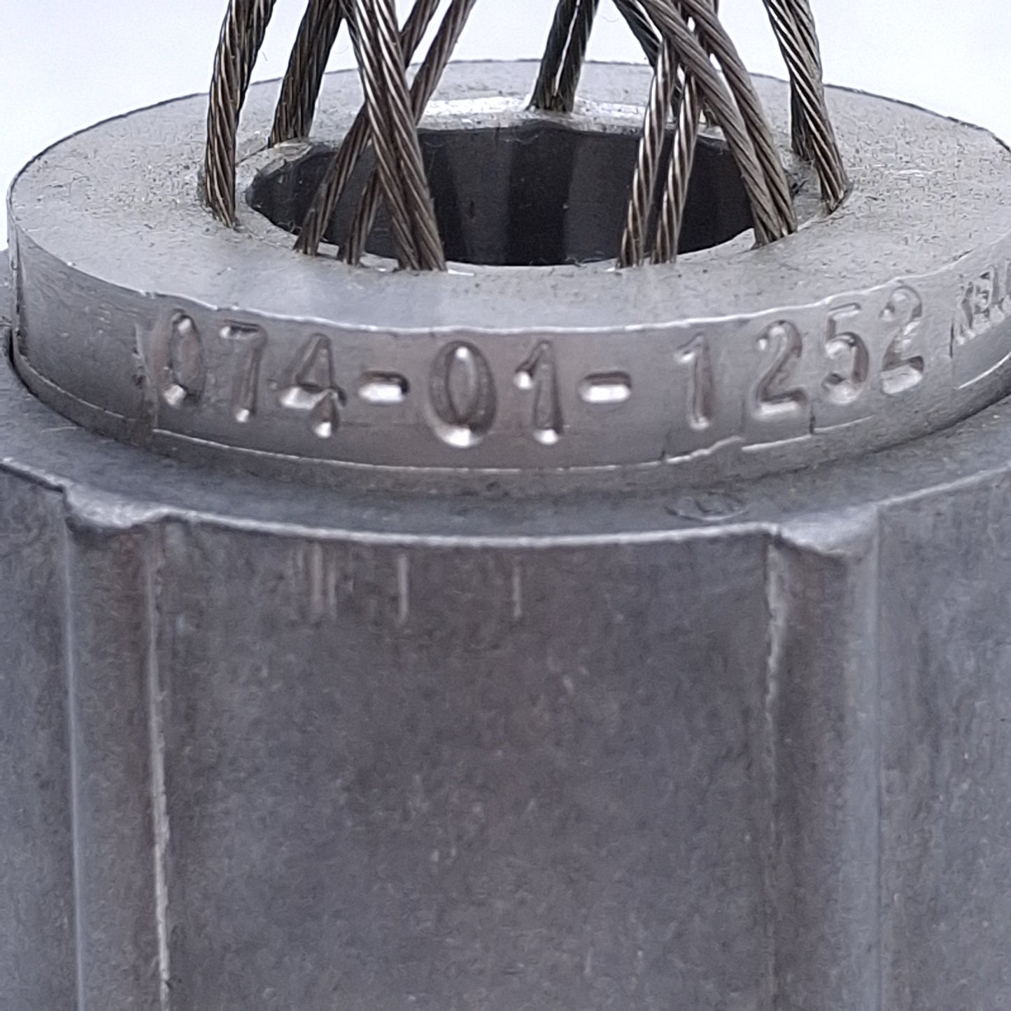 Used Hubbell Kellems 074-01-1252 Strain Relief Cord Grip ø0.75-0.875in, 1-1/2in NPT