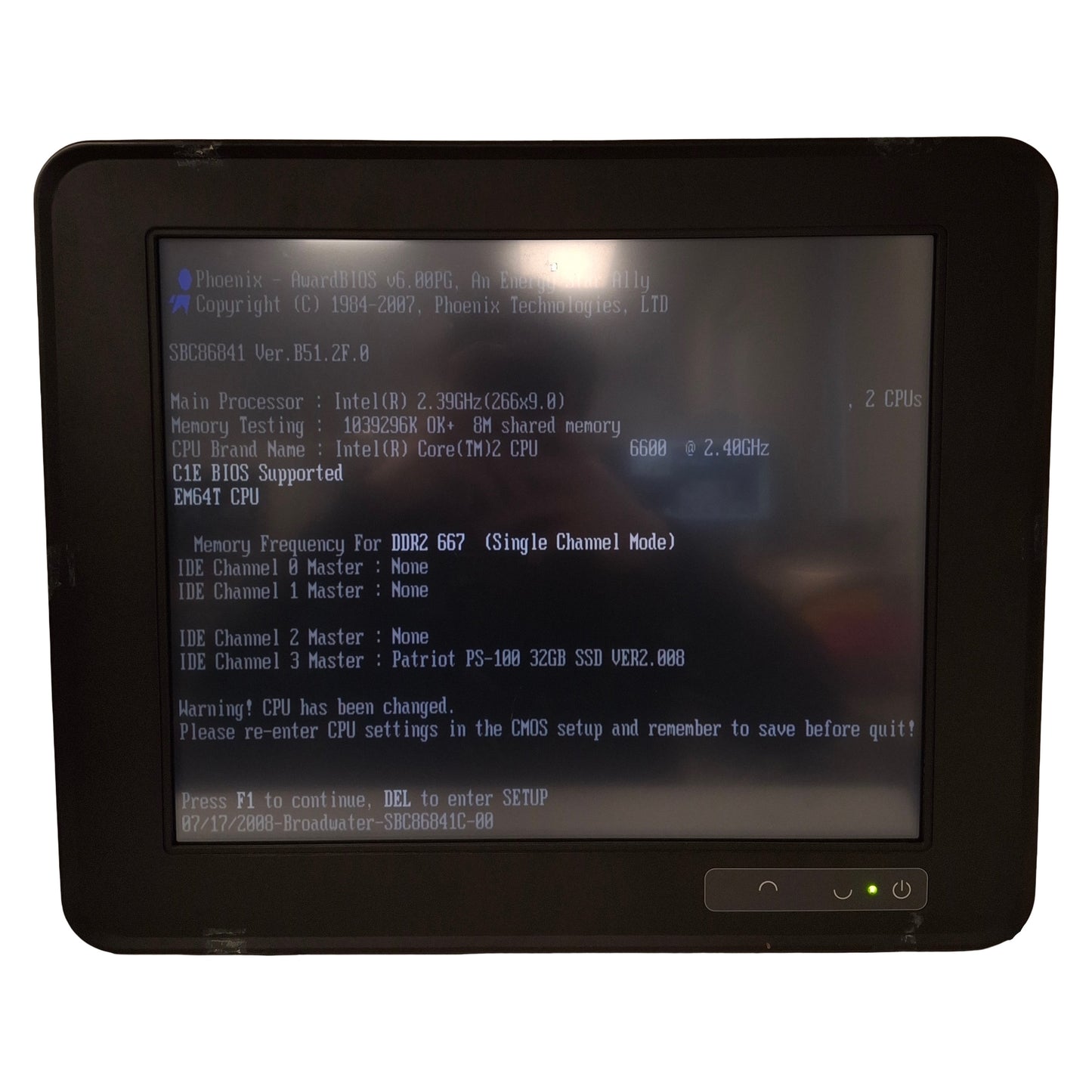 Used Axiomtek P1178-841-RC 17 Panel PC, 17in Display, 32GB SSD, 2.40GHz CPU, DDR2