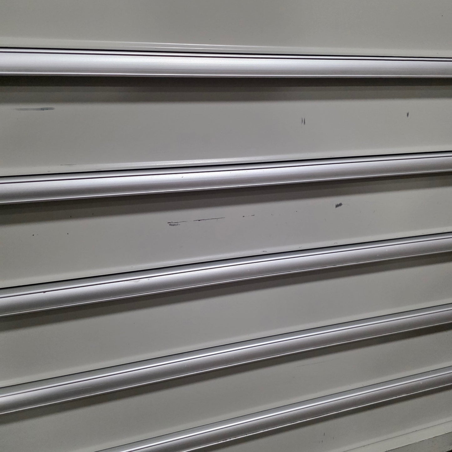 Used LISTA DW1350-0903F-FTNLSN Tool Cabinet 9 Drawers, 28.5"D x 57.125"H x 56.34"W