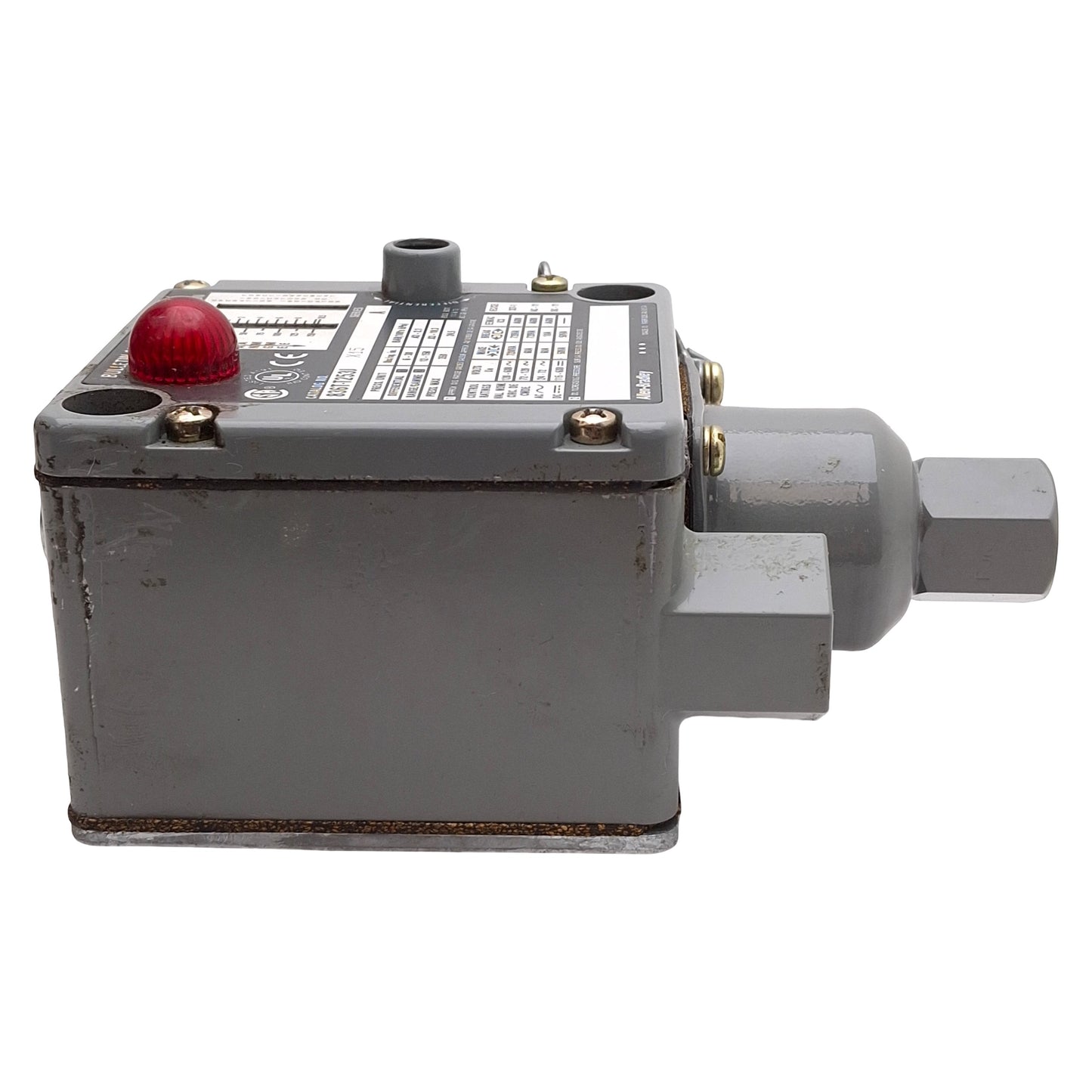 Used Allen Bradley 836T-T253JX15 Pressure Control Switch, 350psi, 1/4 & 3/8in NPT