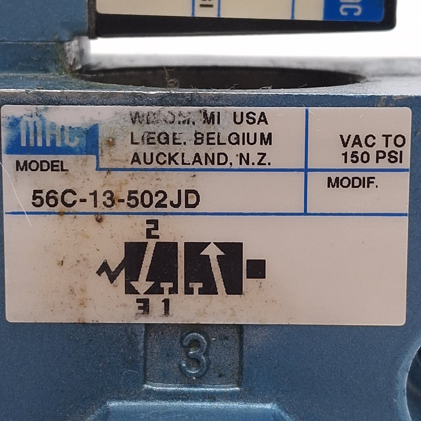 Used Mac 56C-13-502JD Solenoid Valve 3/2-Way 25-150psi, 3/8in & 3/4in NPT, 24VDC Coil