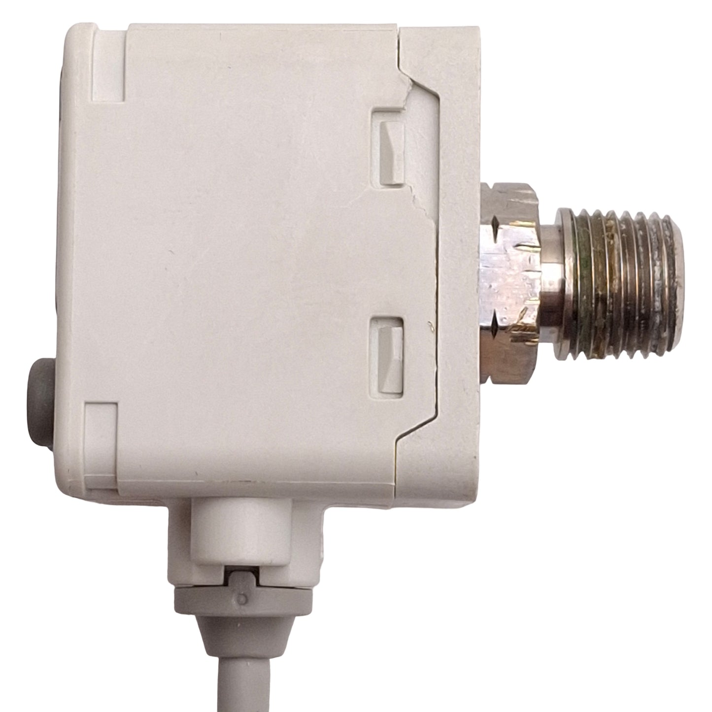 Used SMC ISE40A-N01-Y-P-X531 Digital Pressure Switch PNP, -14.5~145psi, M12 4-Pin