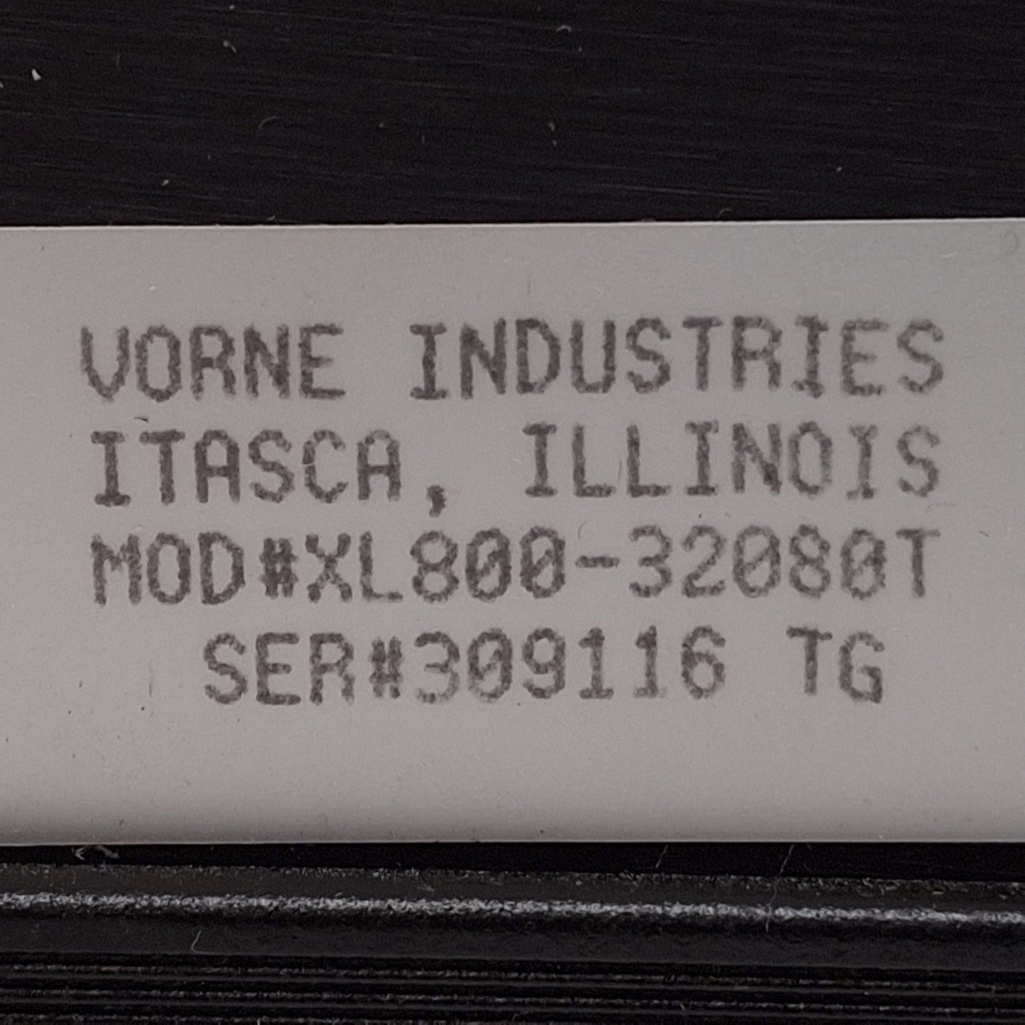 Used Vorne XL800-32080T Productivity Graphic Display, 32x80 Tricolor LED, 100-240VAC