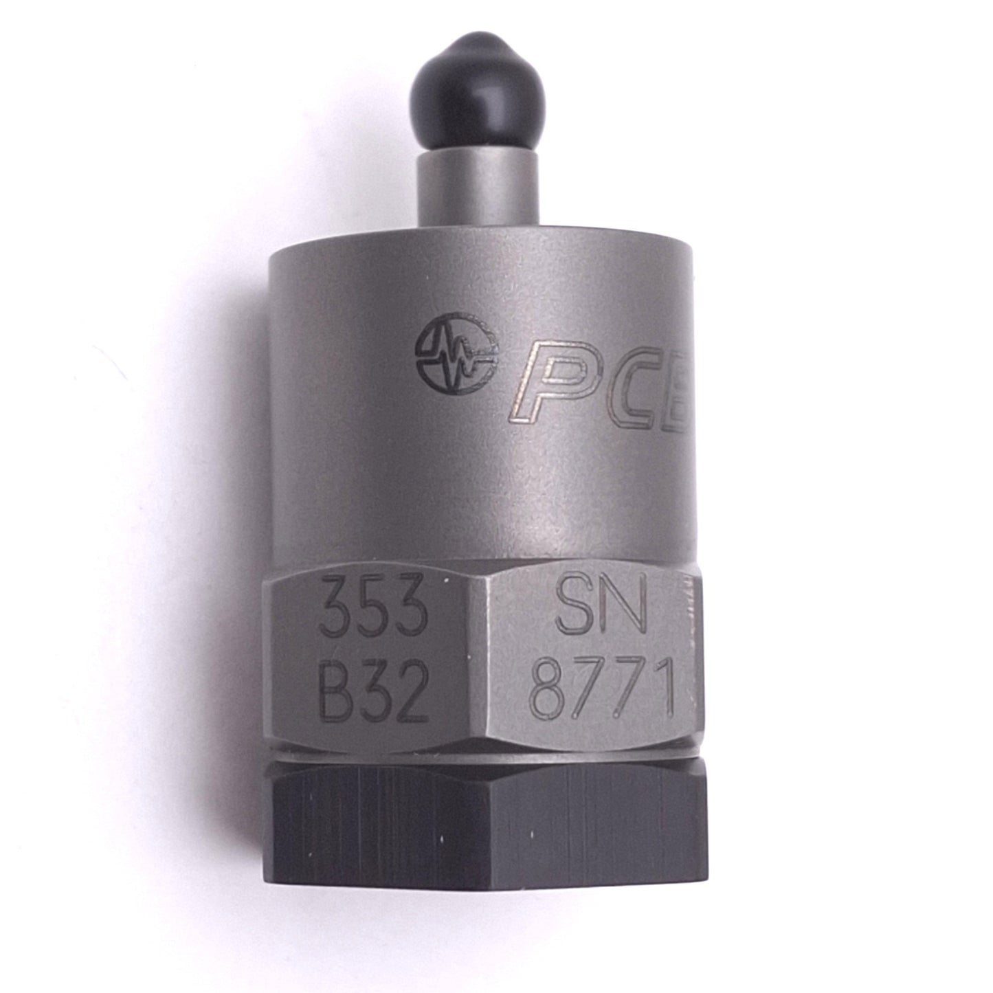 Used PCB Piezotronics 353B32 Quartz ICP Accelerometer, 50mV/g, +-100g Max, 1-5000Hz