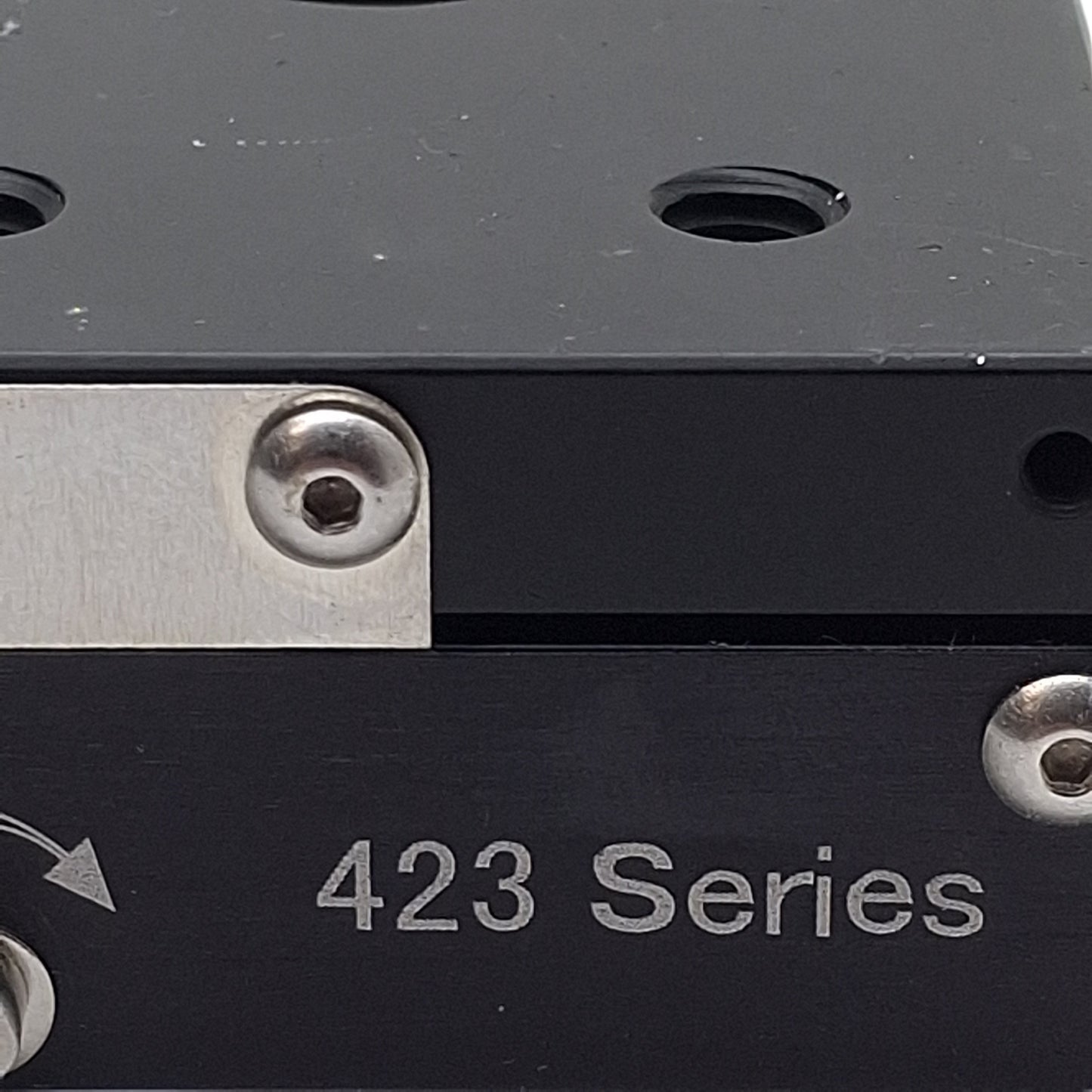Used Newport 423 Low-Profile Linear Stage, 1" Travel, 3" x 3", 1/4-20 *No Micrometer*