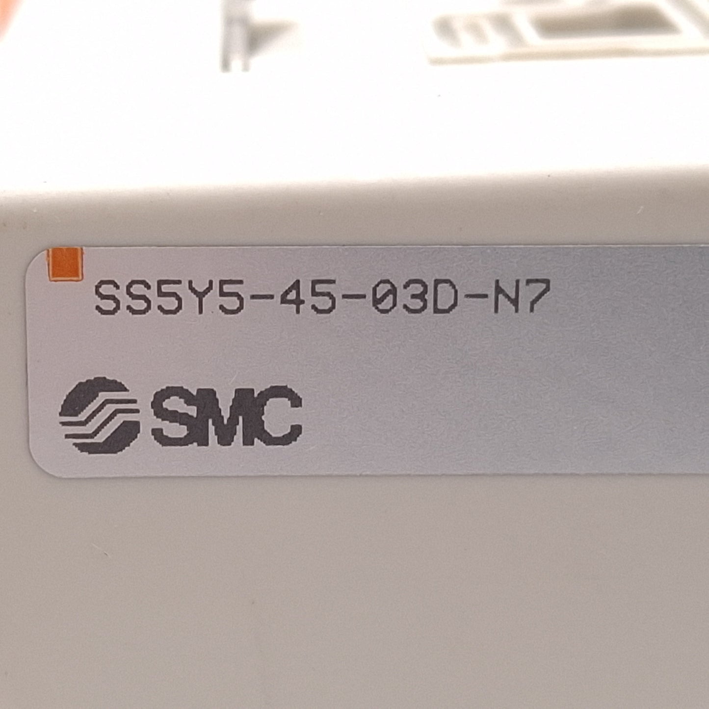 Used SMC SS5Y5-45-03D-N7 Pneumatic Manifold, 3-Station, ø1/4in & ø3/8in One-Touch