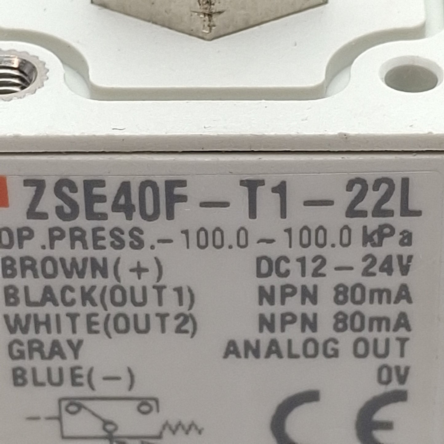 Used SMC ZSE40F-T1-22L Digital Vacuum Switch NPN, -100.0~100.0kPa, 12-24VDC, 1/8" NPT