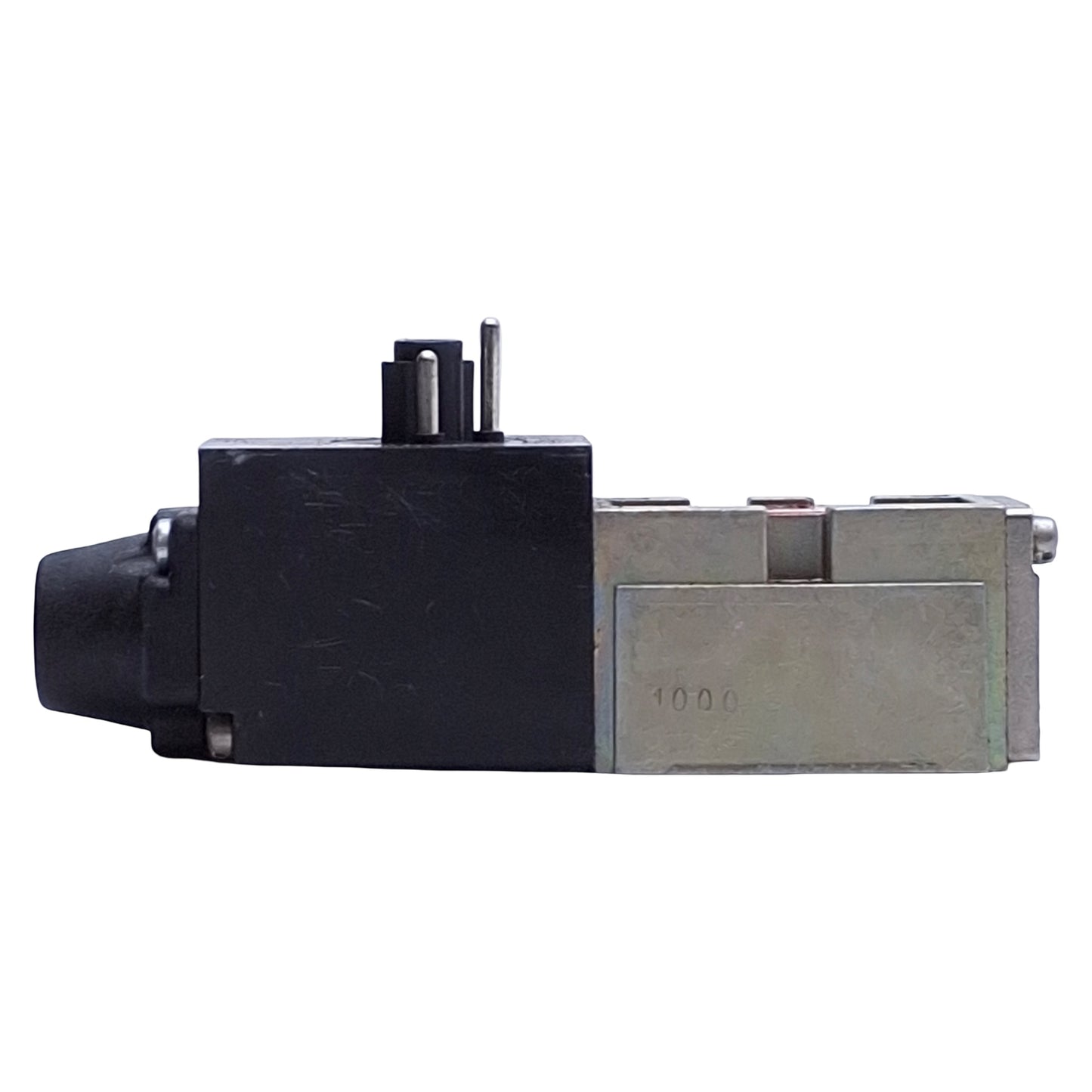 Used Numatics 031SA400E000061 Solenoid Valve 2-Position 4-Way, 150psig, 24VDC Coil