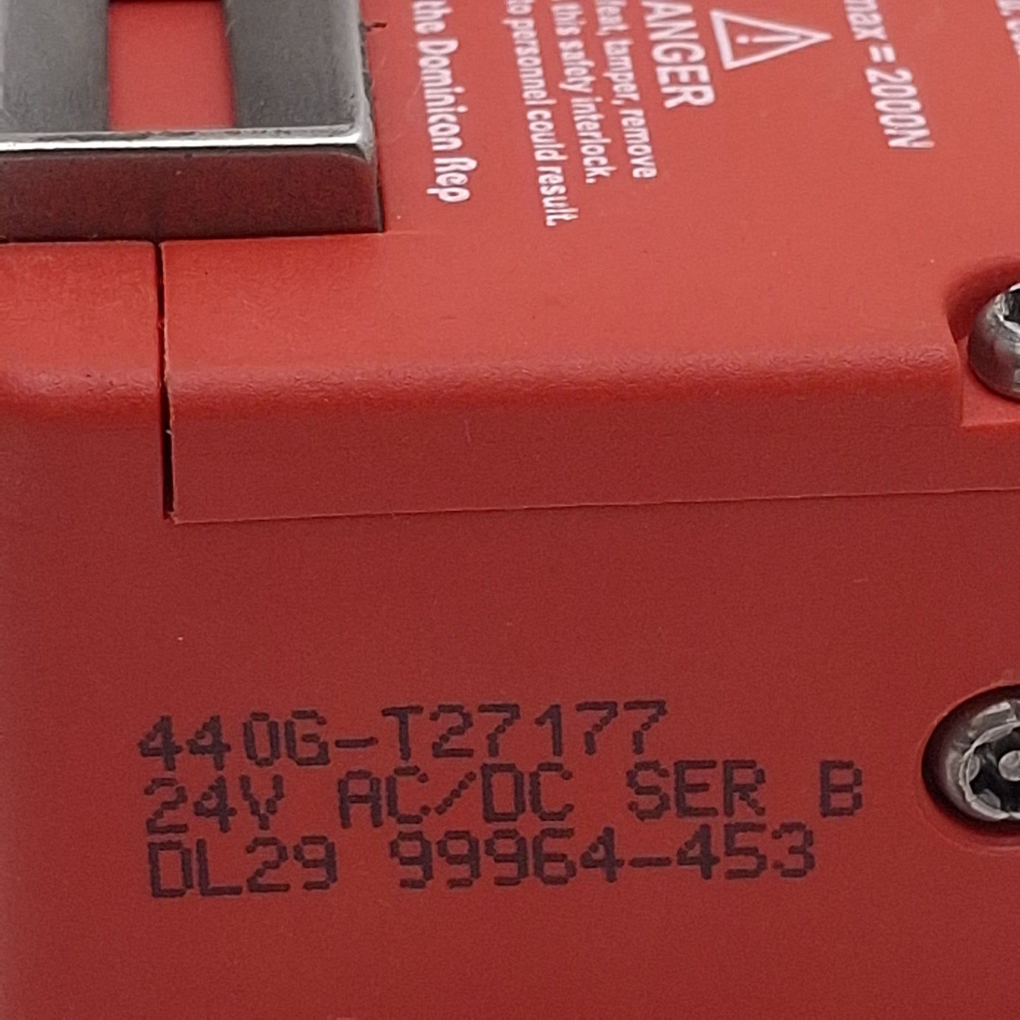 Used Allen Bradley 440R-T27177 TLS-GD2 Guardmaster Safety Interlock Switch *No Key*