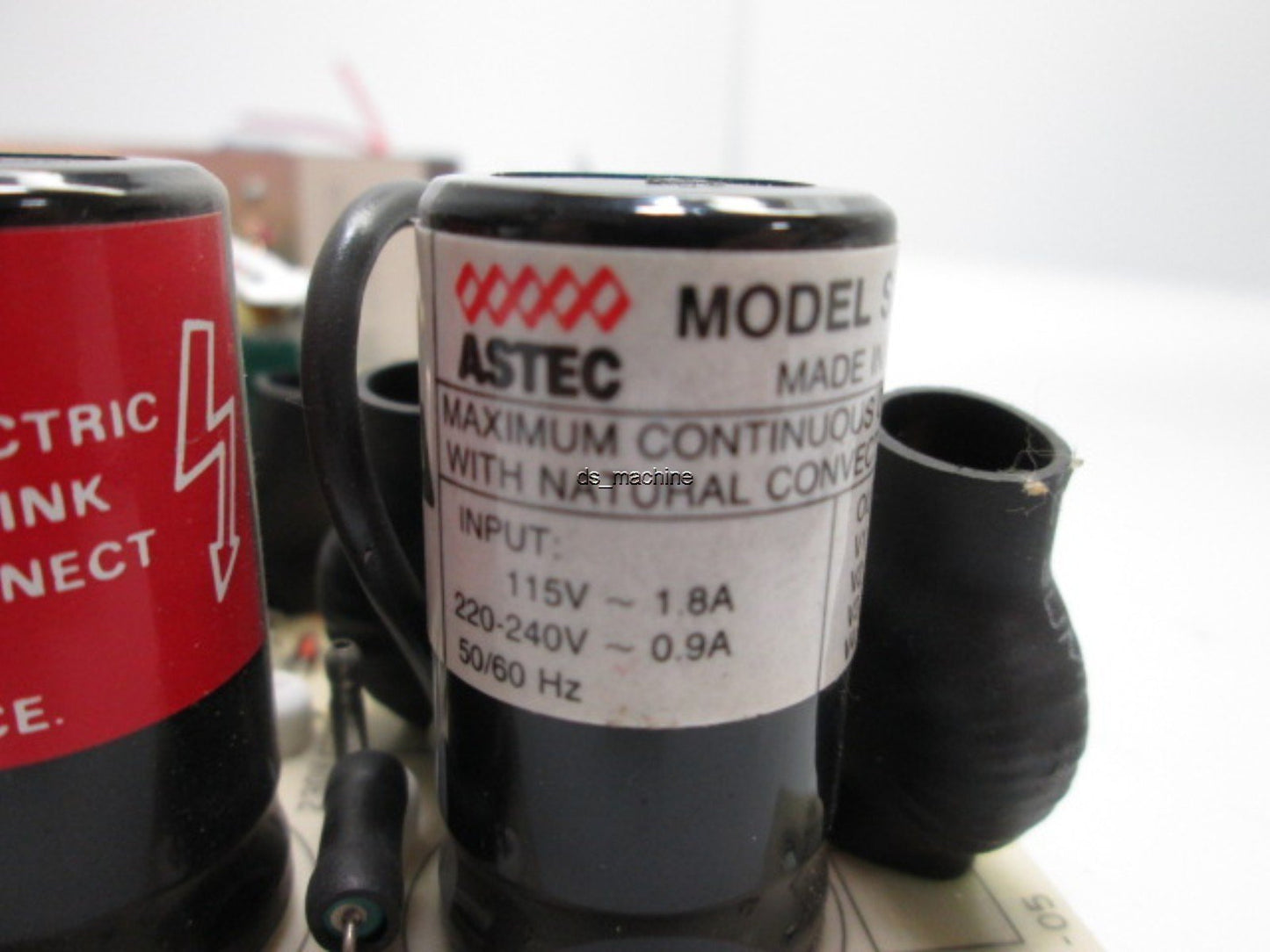 Used Astec SA70A-1402 Power Supply 115V ~ 1.8A , 220-240V ~ 0.9A 50/60Hz
