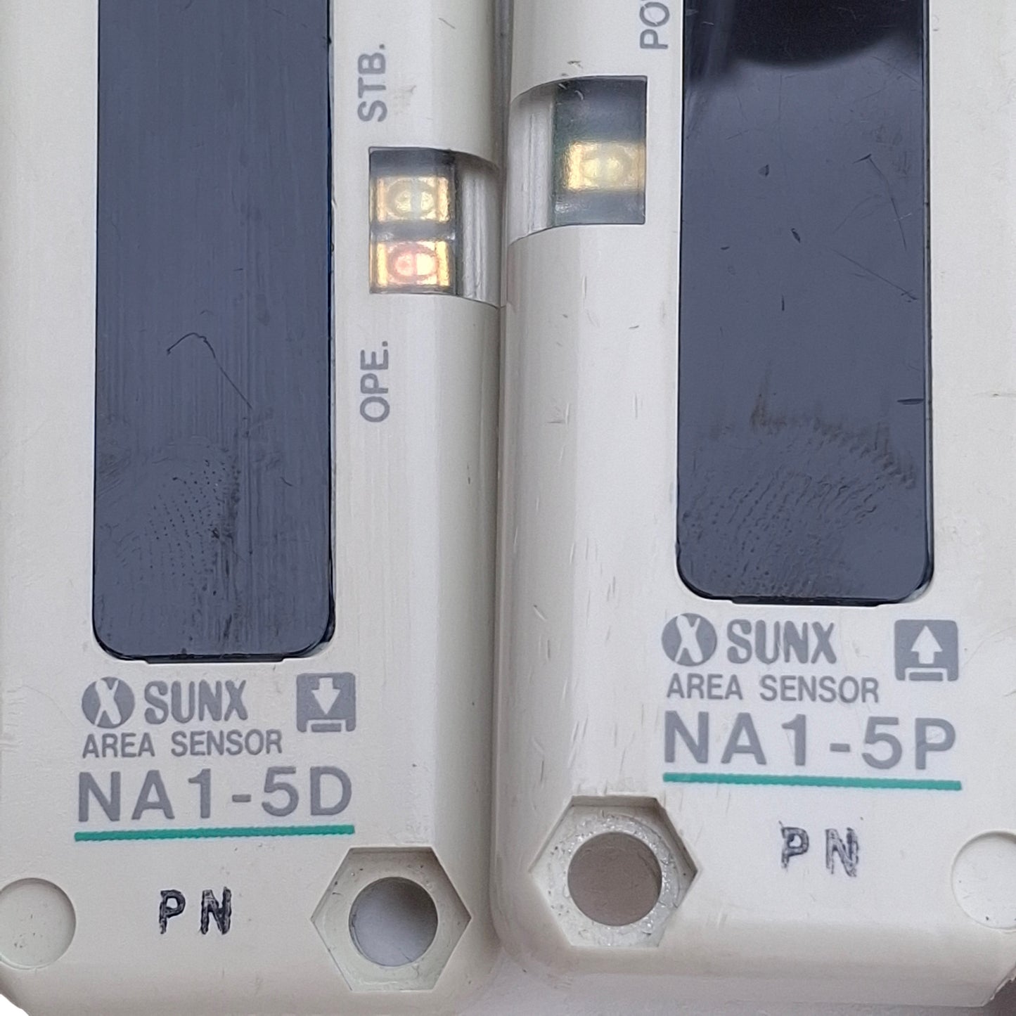 Used SunX NA1-5P / NA1-5D Ultra-Slim Body Area Sensor PNP, 12-24VDC, 0.2m-3m Range