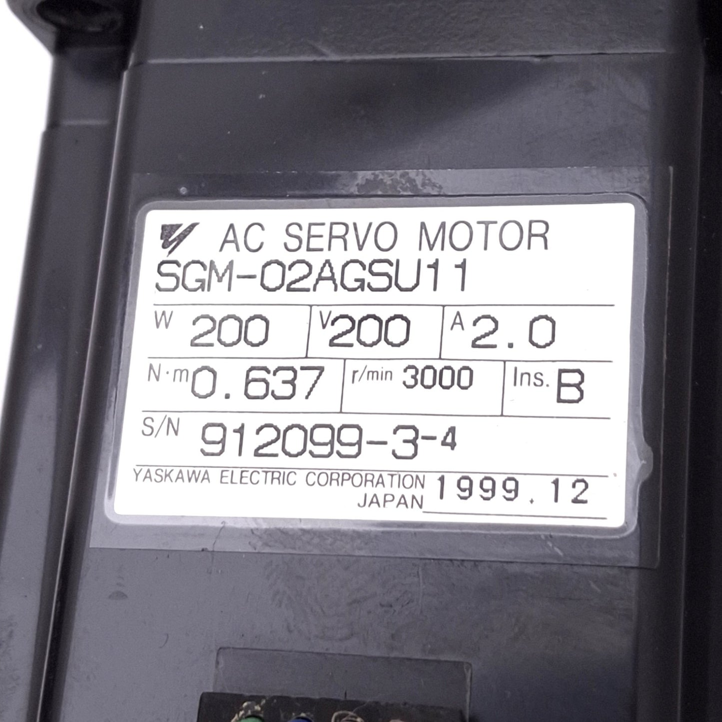 Used Yaskawa SGM-02AGSU11 AC Servo Motor 200VAC 2A, 200W 3000rpm Max, 60mm Frame