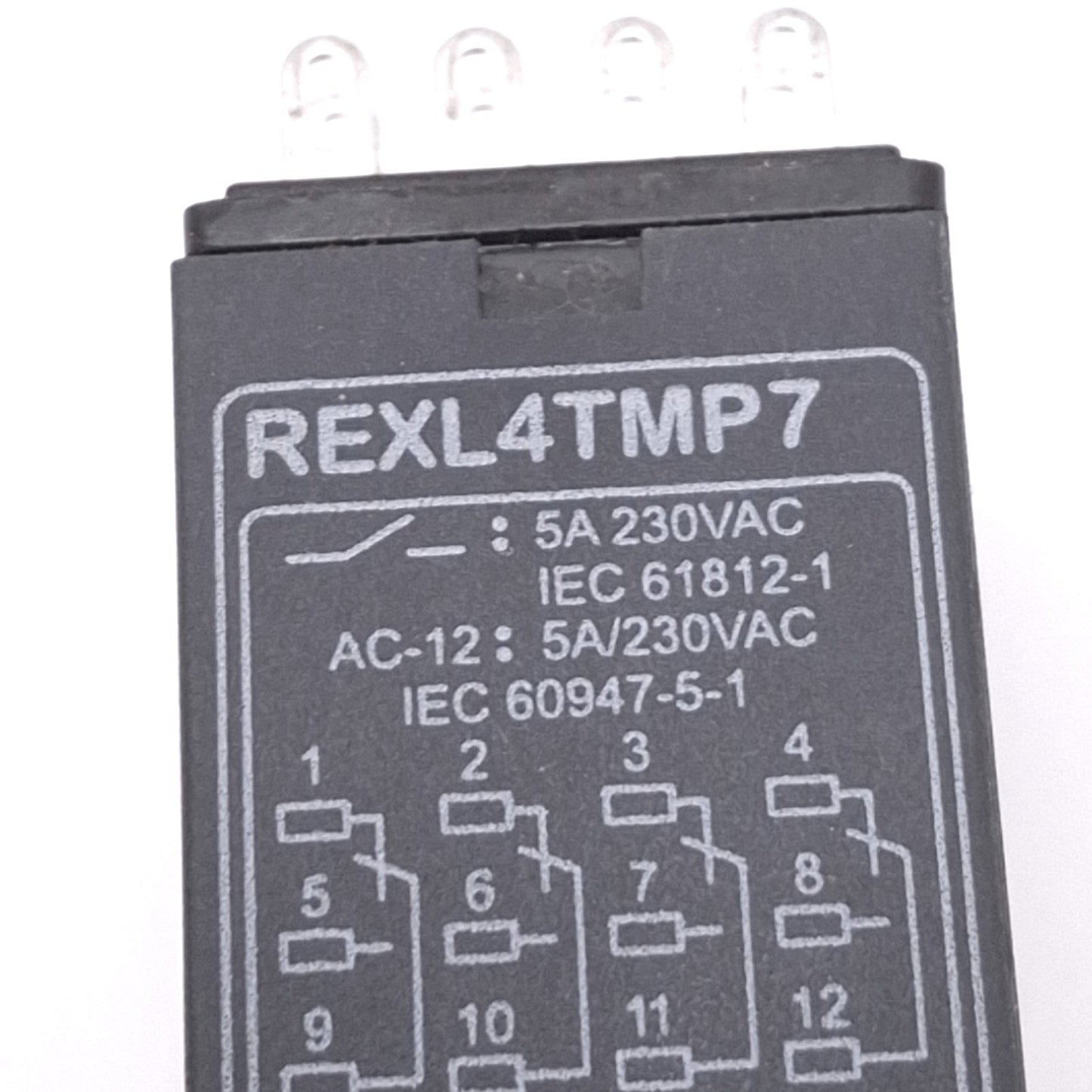 New – Open box Schneider Electric REXL4TMP7 Zelio Time Delay Relay, 4PDT 0.1s-100h, 230VAC Coil