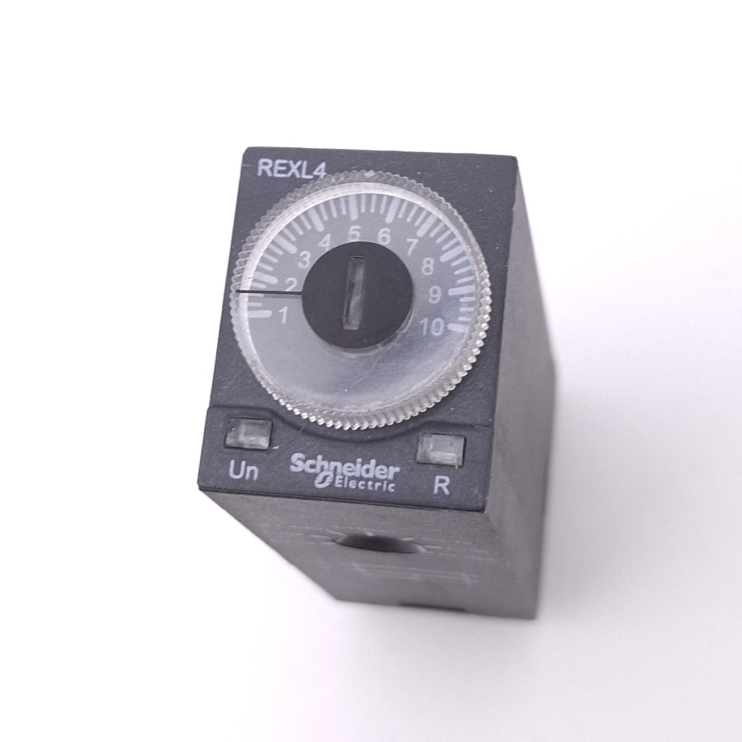 New – Open box Schneider Electric REXL4TMP7 Zelio Time Delay Relay, 4PDT 0.1s-100h, 230VAC Coil