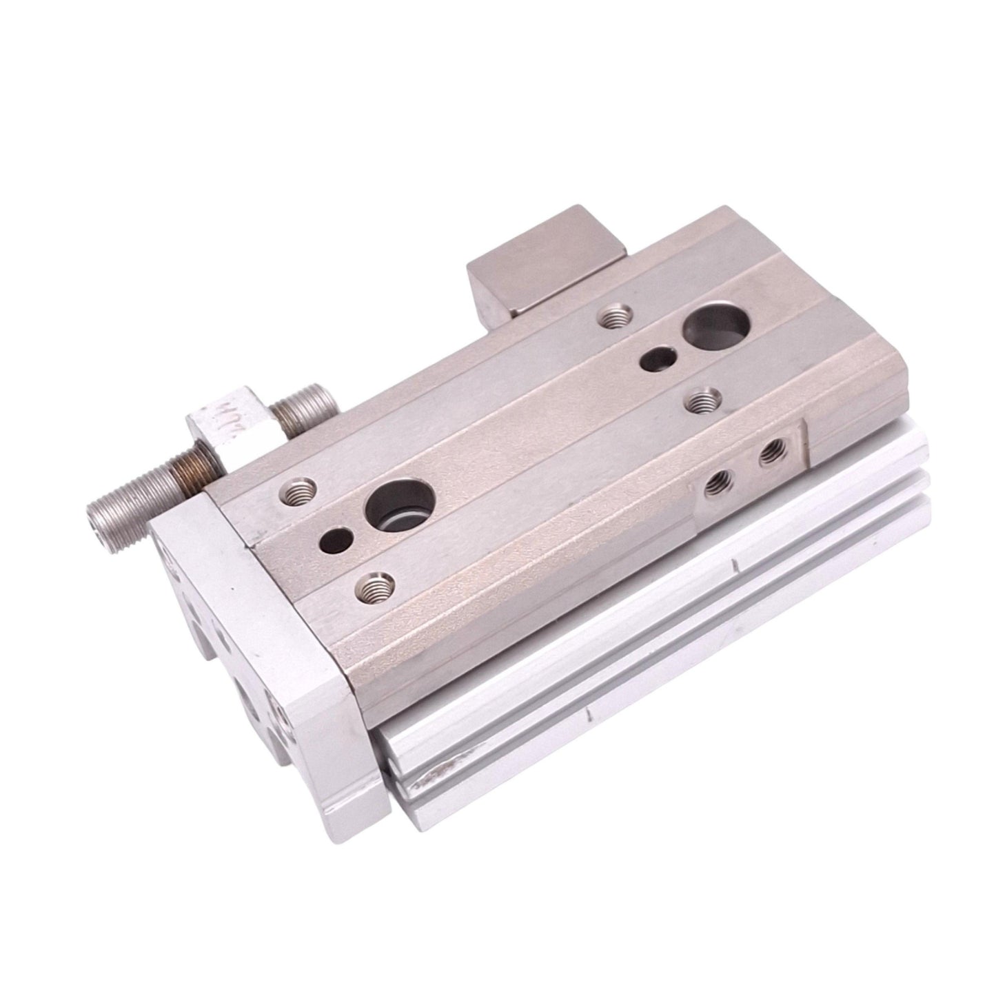 Used SMC MXQ16-40 Pneumatic Slide Table, 16mm Bore, 40mm Stroke, 0.15-0.7MPa, M5