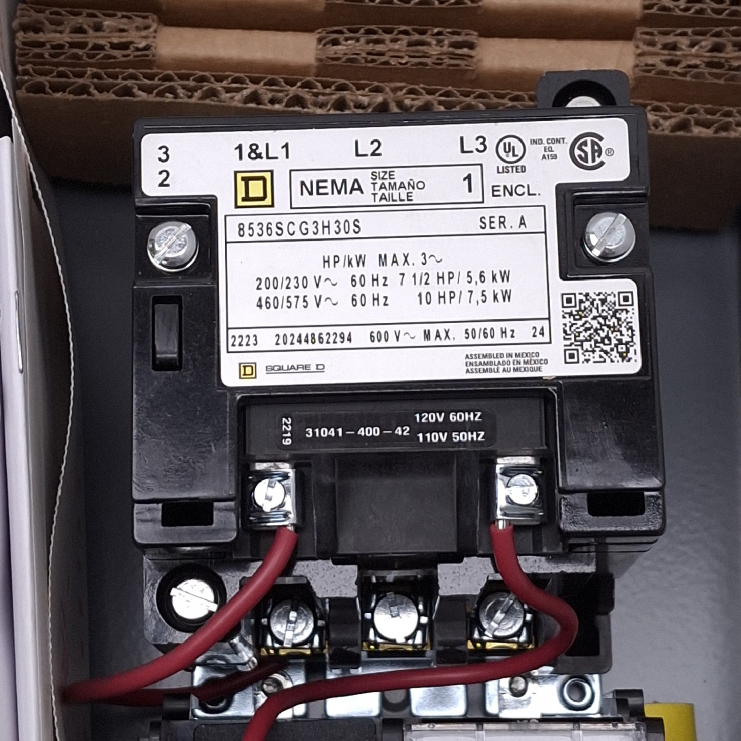New Square D 8536SCG3V02H30S Motor Starter, 3-Pole 27A, 120VAC Coil NEMA 1 Enclosure