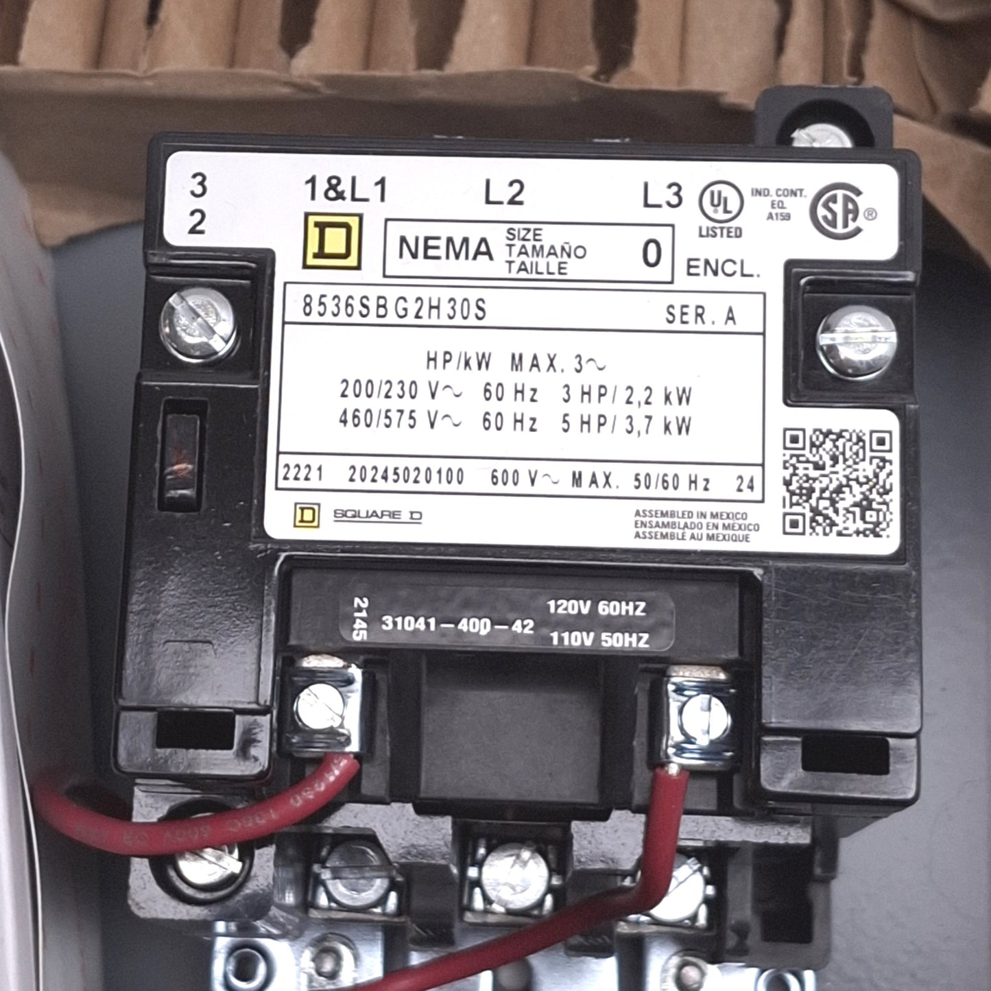 New – Open box Square D 8536SBG3V02H30S Motor Starter, 3-Pole 18A, 120VAC, NEMA 1 Enclosure