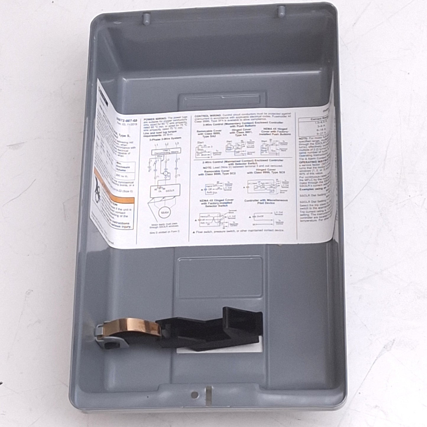New – Open box Square D 8536SBG3V02H30S Motor Starter, 3-Pole 18A, 120VAC, NEMA 1 Enclosure