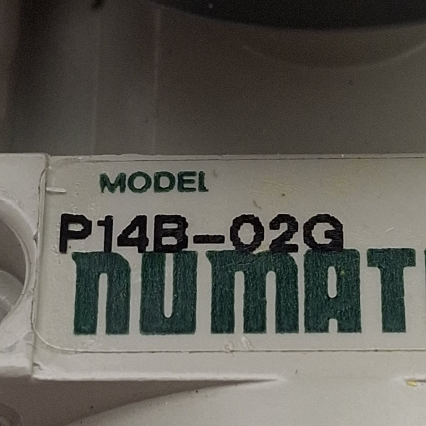 Used Numatics P14B-02G FlexiBlock FRL Pneumatic Regulator, 0-125psig Set, 1/4in NPTF