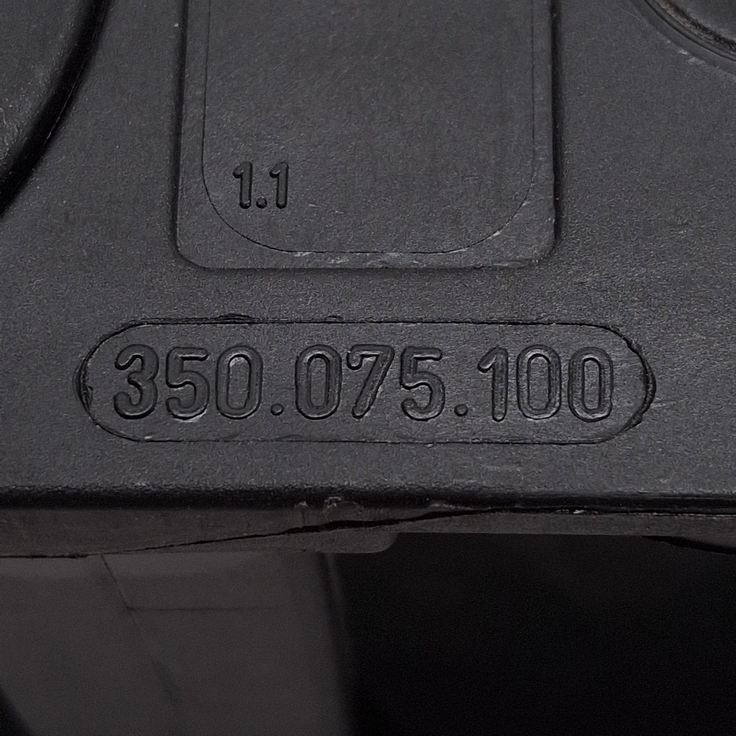 Used Igus 350.075.100 Energy Chain 75x45mm Inner ø100mm Bend, 14-Link + Ends, 41.75in