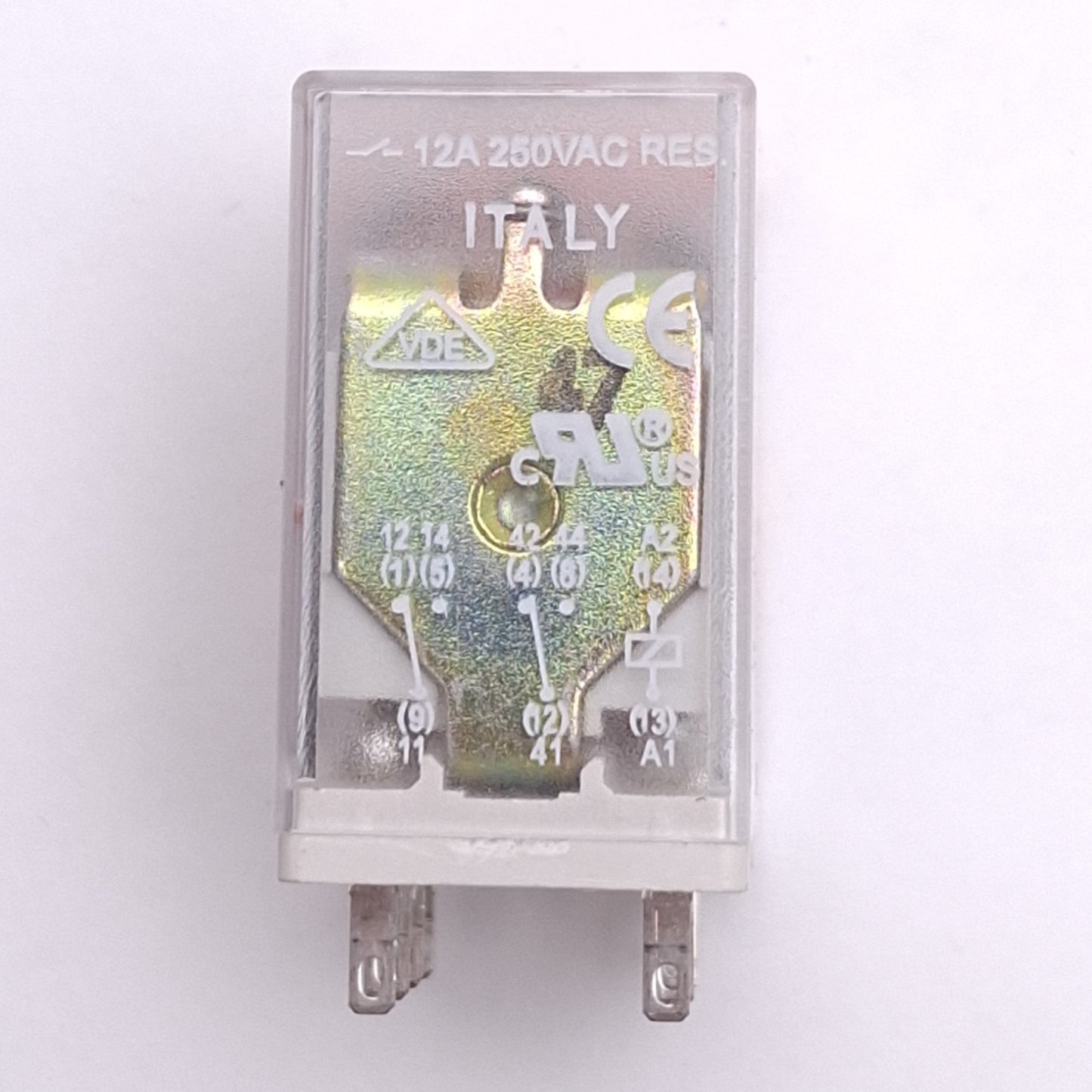 New – Open box Italiana RELE D2N-110AC-IL Plug-In Relay, DPDT 8-Pin, 12A Max, 110VAC Coil