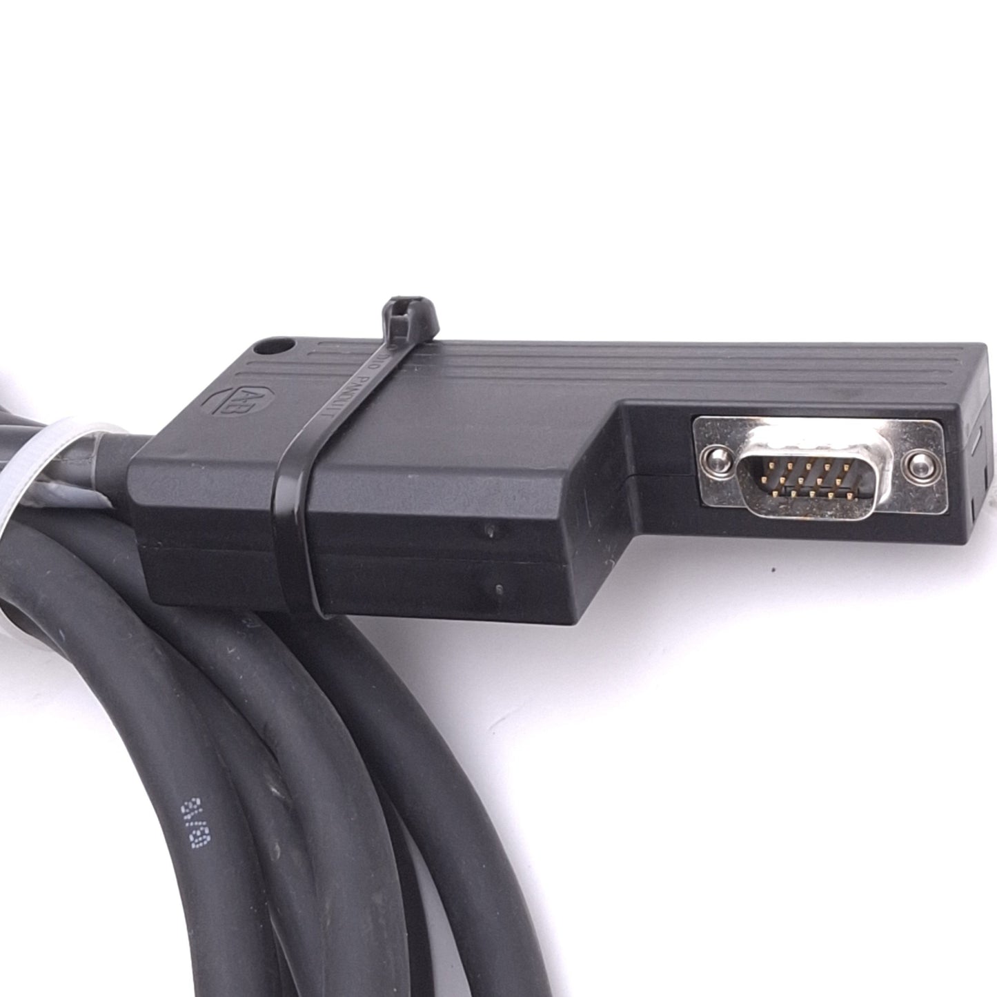 Used Allen Bradley 2090-CFBM6DF-CBAA05 Kinetix Motor Encoder Feedback Cable, 5m