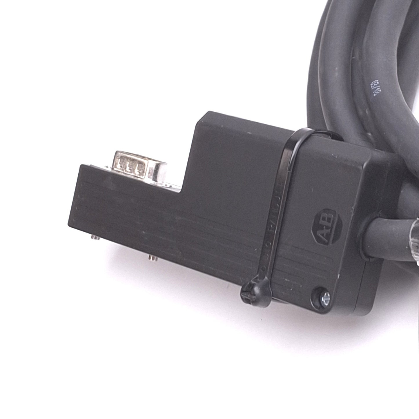 Used Allen Bradley 2090-CFBM6DF-CBAA05 Kinetix Motor Encoder Feedback Cable, 5m
