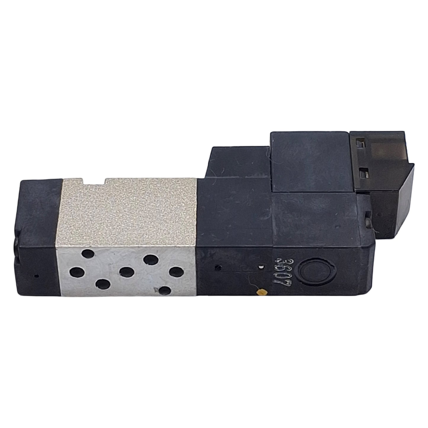 Used CKD 4SB019 Solenoid Valve, Sub-Plate Mount, 2-Position, 0.7MPa, 24VDC Coil