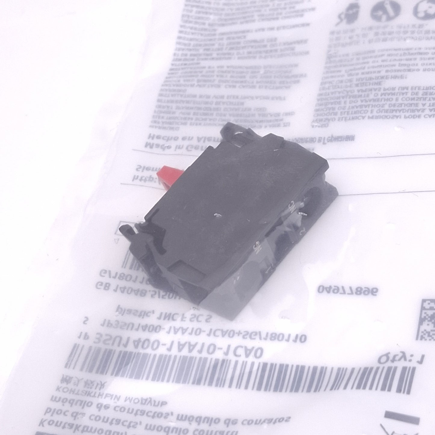 New Siemens 3SU1400-1AA10-1CA0 Contact Module, 1 Normally Closed, for 22mm Pilot