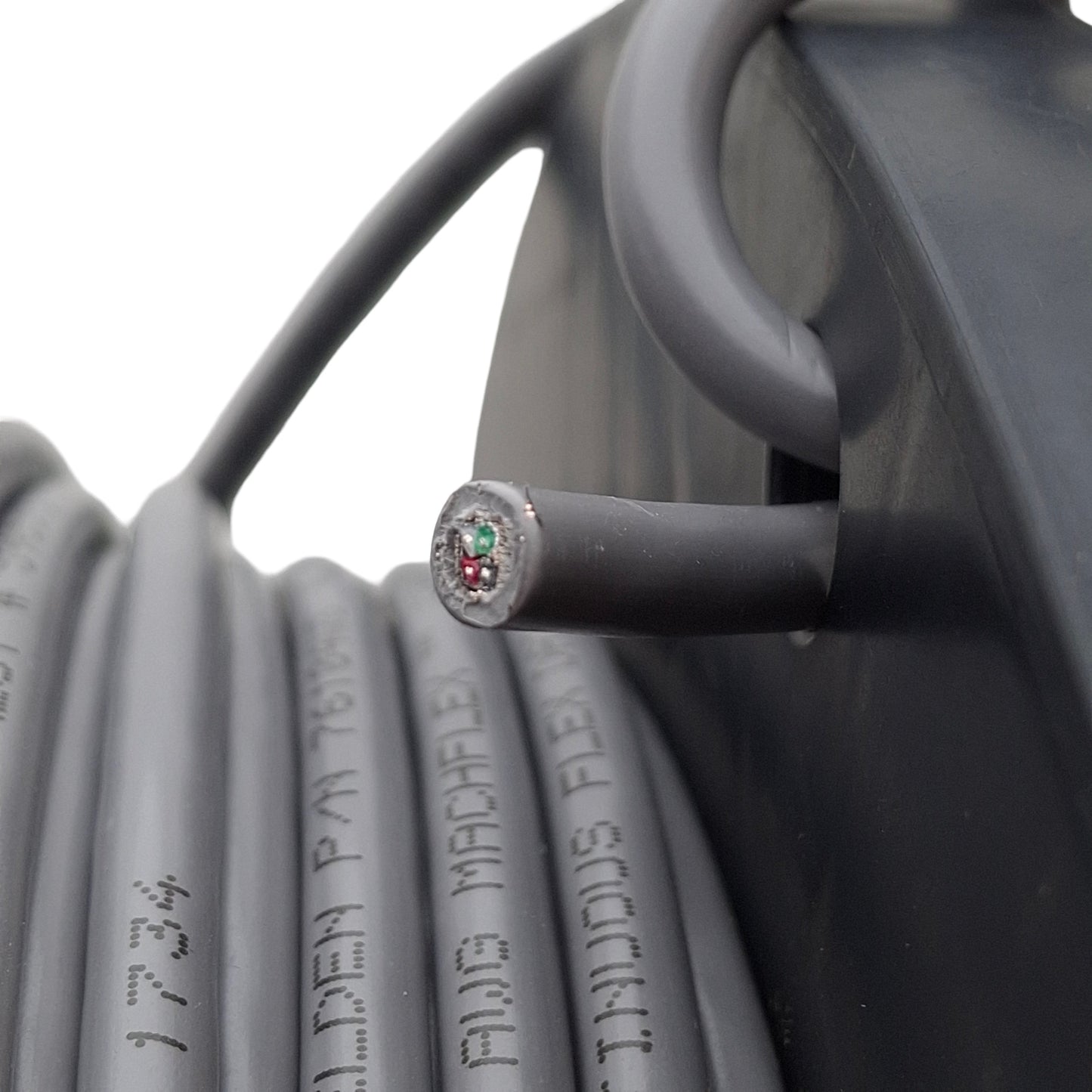 New – Open box Belden 76104WS 008500 Mach Flex Multiple Conductor Cable 4x26AWG TC, 300V, 475ft