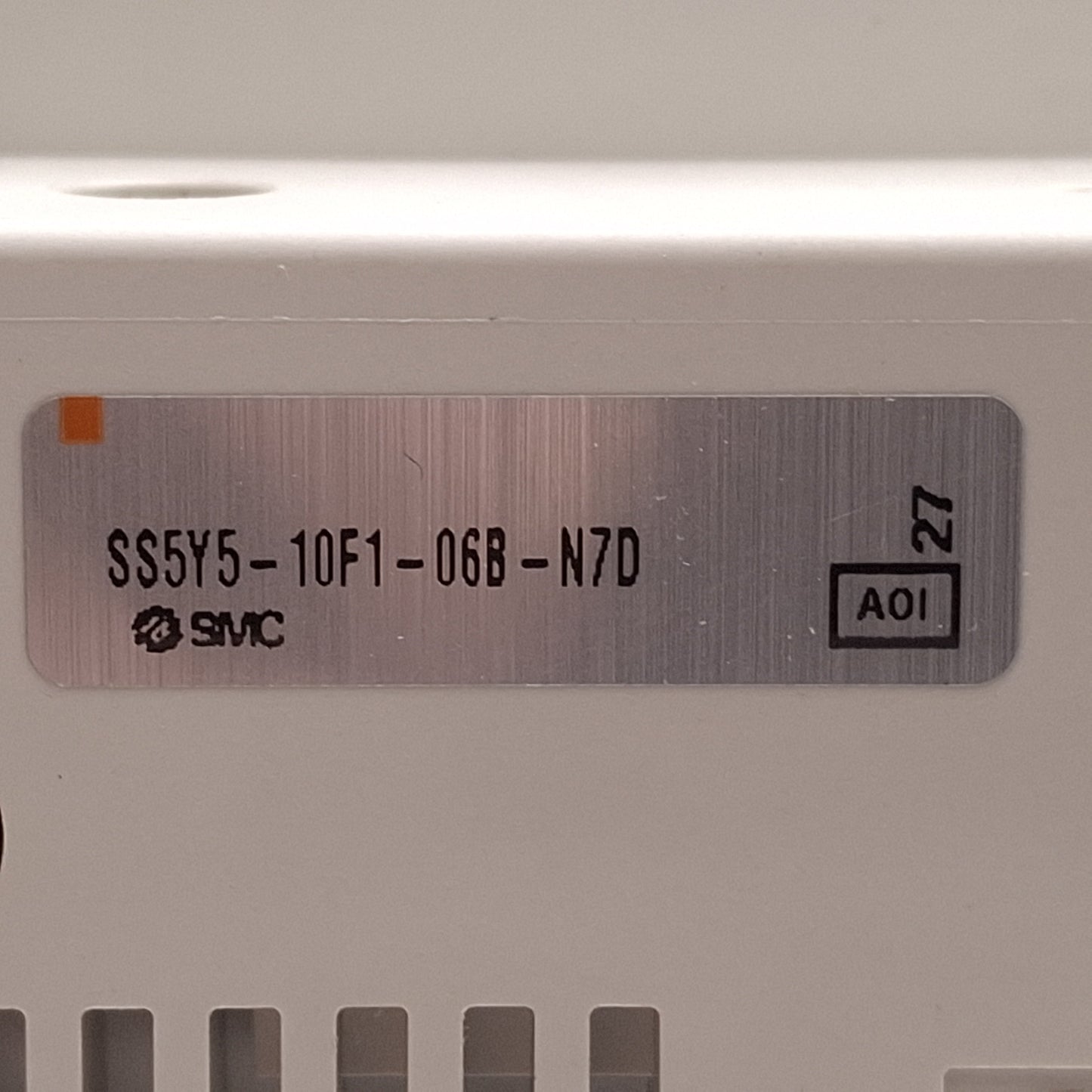 Used SMC SS5Y5-10F1-06B-N7D Pneumatic Manifold Base 6-Station, ø1/4in One-Touch, DB25