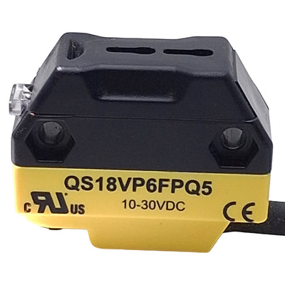 Used Banner QS18VP6FPQ5 Plastic Fiber Optic Amplifier, PNP 10-30VDC, 4-Pin M12, 0.15m