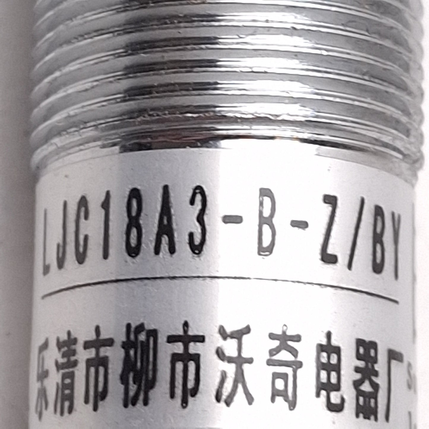 New Lot of 4 Baomain LJC18A3-B-Z/BY Capacitive Proximity Sensor, 10mm, PNP, 6-36VDC