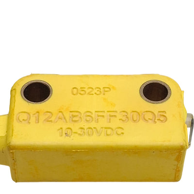 Used Banner Q12AB6FF30Q5 Photoelectronic Sensor NPN/PNP, 30mm Range, 30VDC, 4-Pin M12