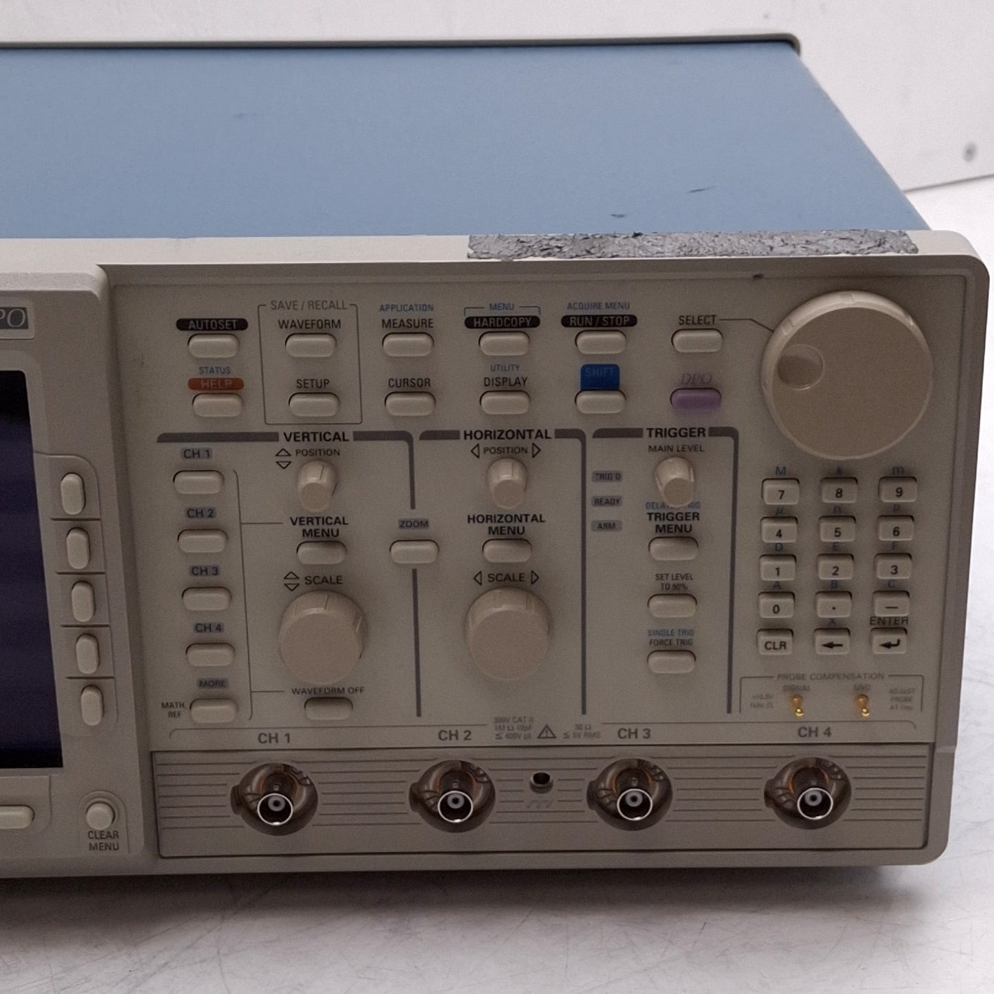 For parts or not working Tektronix TDS754D Digital Phosphor Oscilloscope, 4-Channel, 500MHz 2GS/s, *Dim