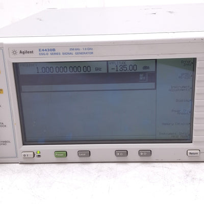 For parts or not working Agilent E4430B ESG-D Series Signal Generator 250kHz-1.0GHz, 240VAC, *For Parts