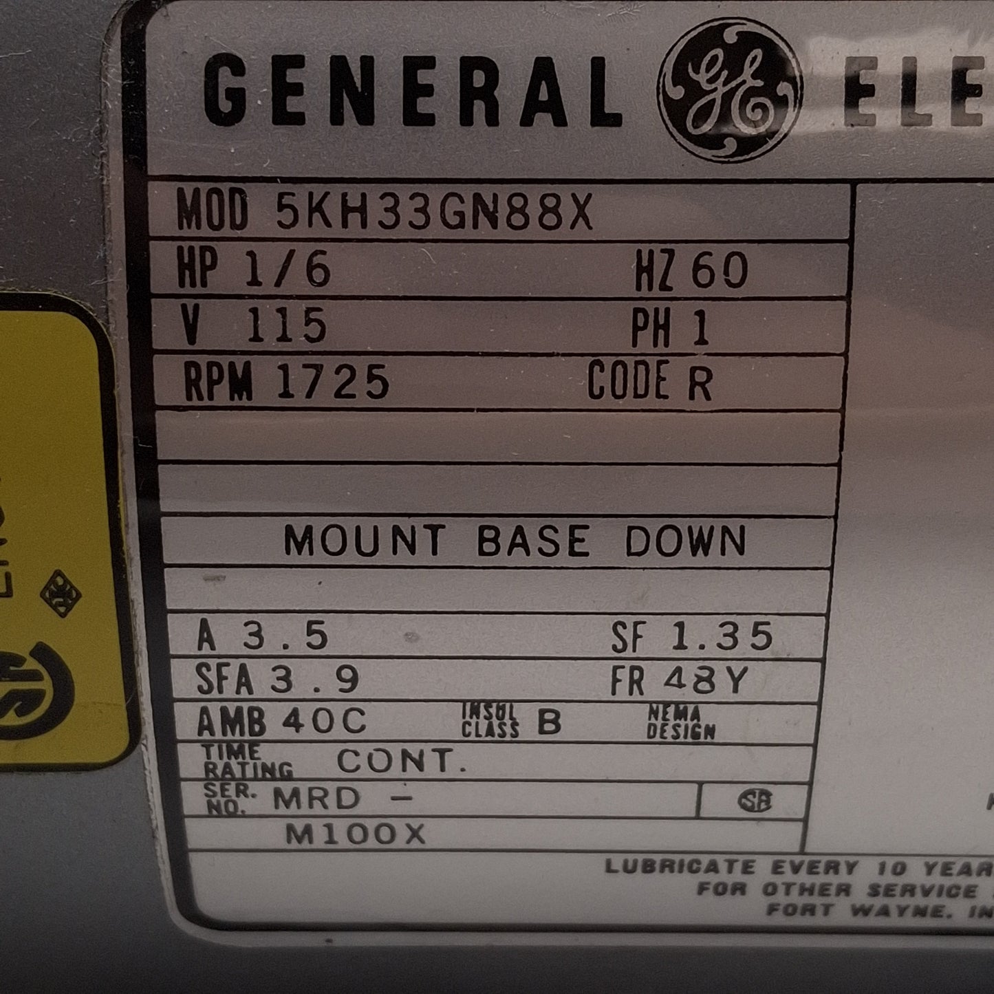 Used Gast 1VBF-22-M100X Oil-Less Piston Vacuum Pump, 1/6HP, 1725rpm, 115VAC
