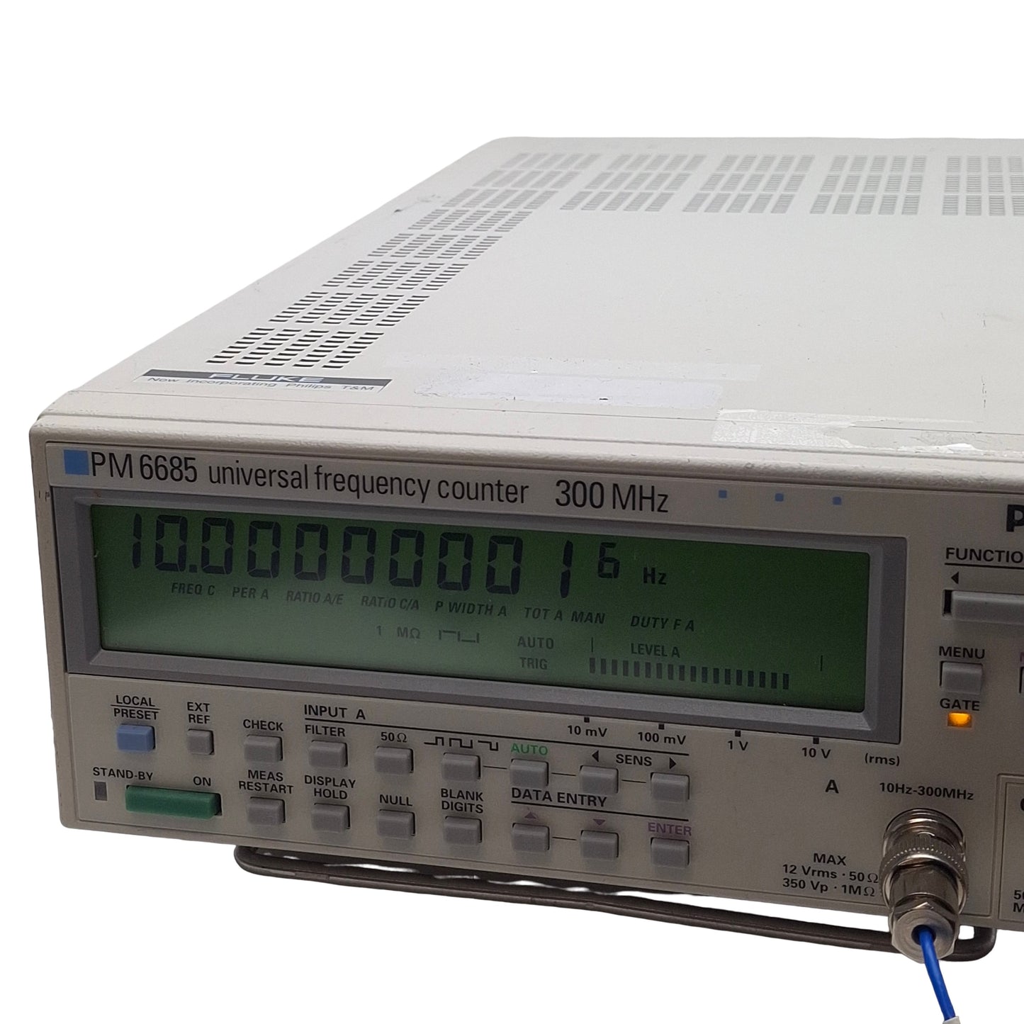 Used Philips PM6685/426 Universal Frequency Counter, 10Hz-300MHz, 6ns, 90-265VAC