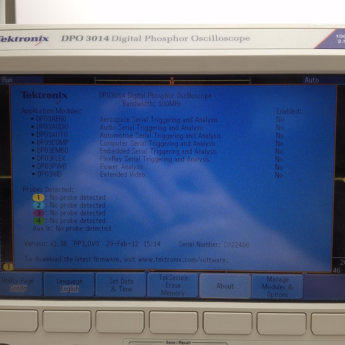 For parts or not working Tektronix DPO 3014 Digital Phosphor Oscilloscope, 100MHz, 2.5GS/s *For Parts*