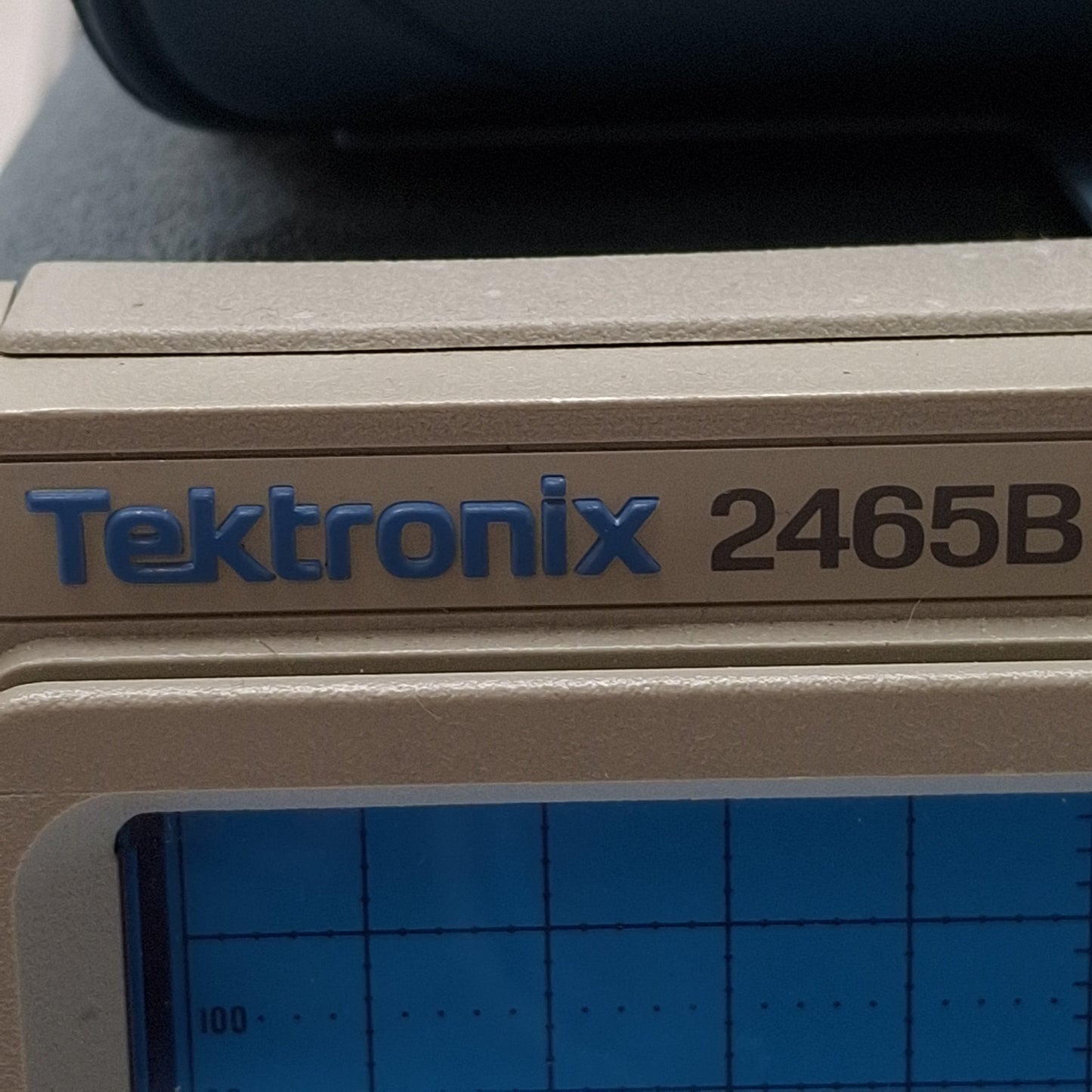 For parts or not working Tektronix 2465B Analog Oscilloscope, 400Mz, 4-Channel, 115/230VAC *For Parts*