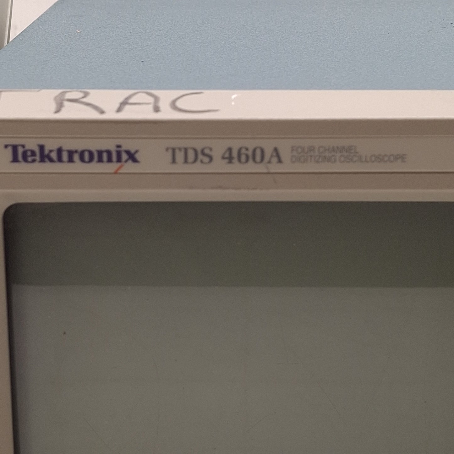 Used Tektronix TDS460A Digitizing Oscilloscope 4-Channel, 400MH/z, 100MS/s, 90-250VAC