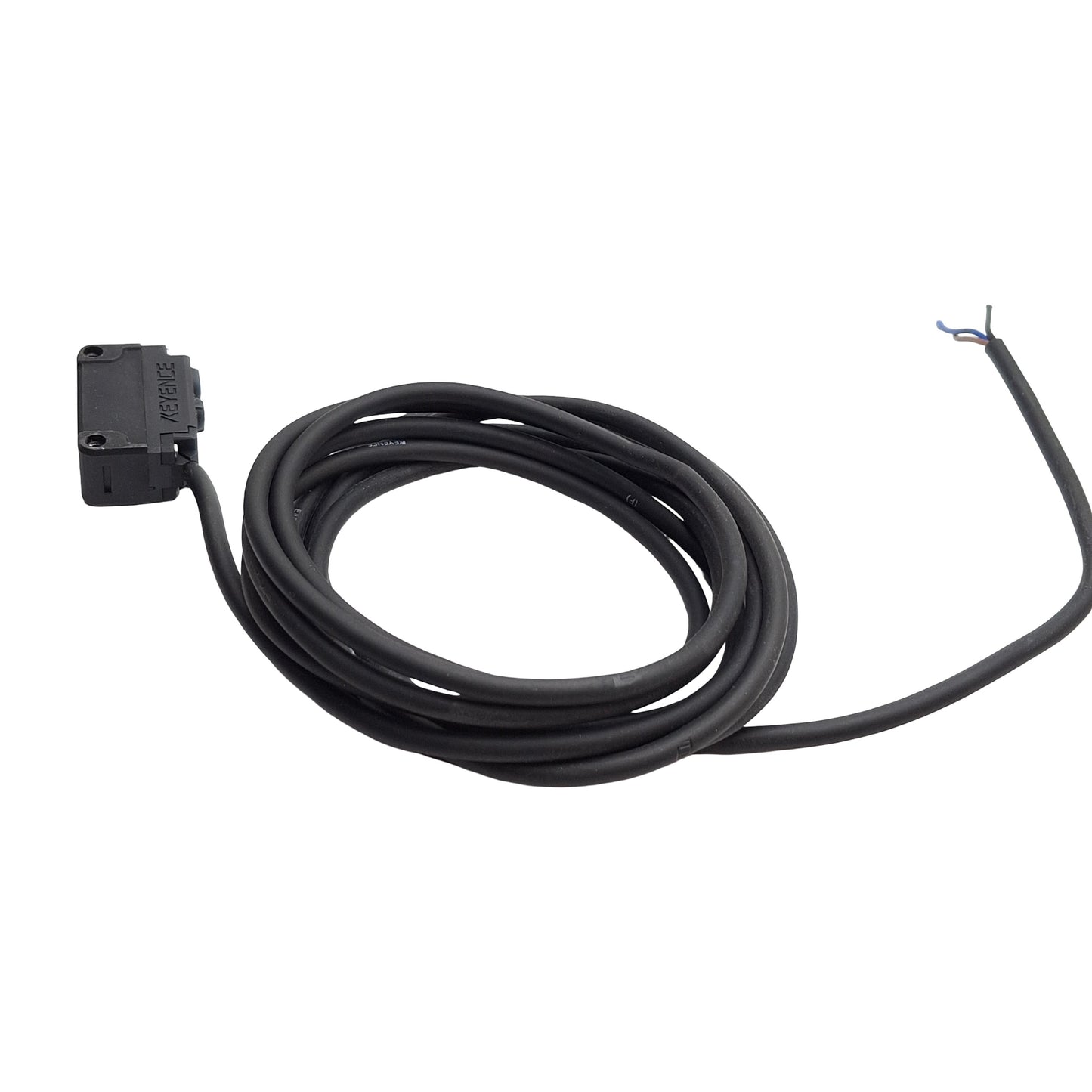 Used Keyence PZ-G61P Retroreflective Sensor 4.2 meter Max Range, 10-30VDC, PNP Output