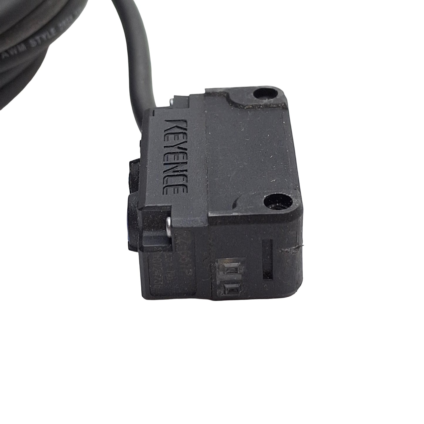 Used Keyence PZ-G61P Retroreflective Sensor 4.2 meter Max Range, 10-30VDC, PNP Output